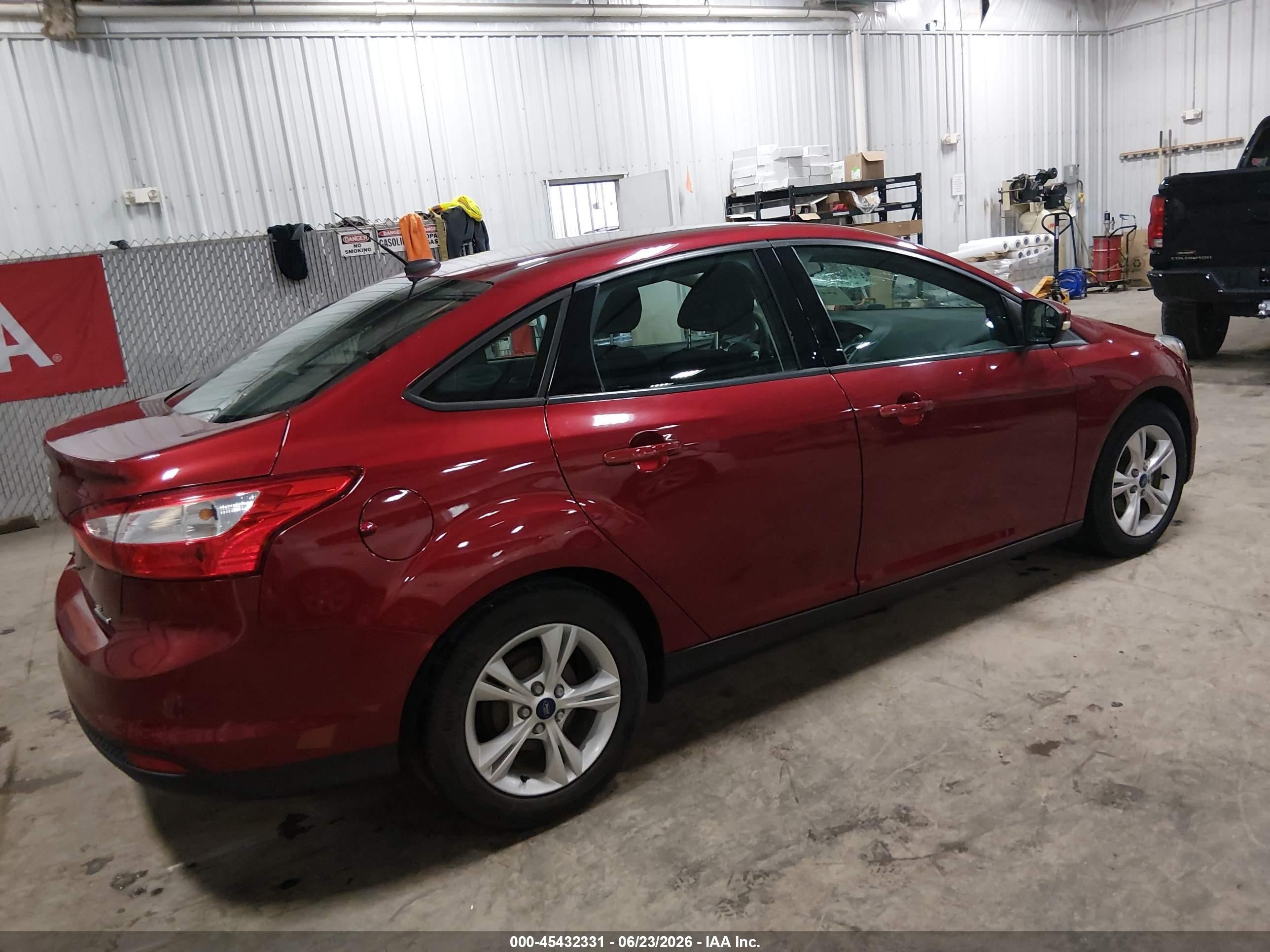 2014 Ford Focus Se Red vin: 1FADP3F21EL398774