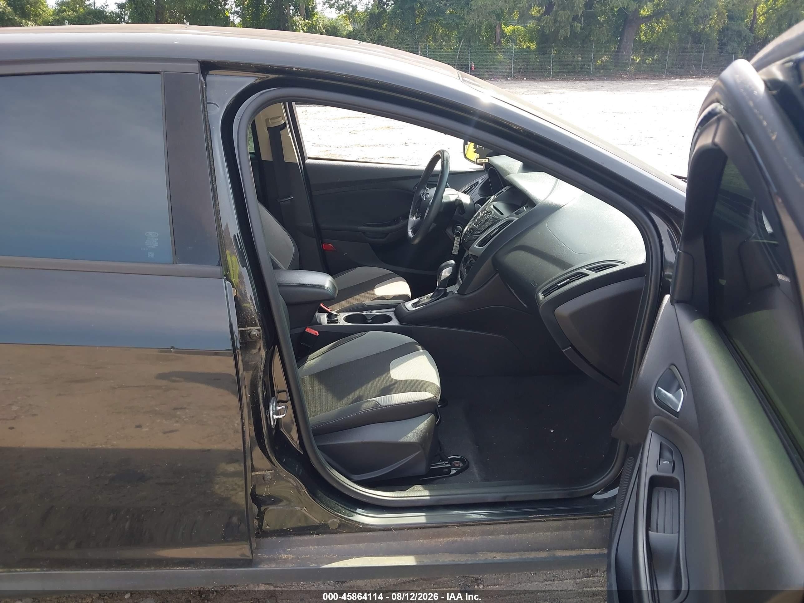 2014 Ford Focus Se Black vin: 1FADP3F21EL416531