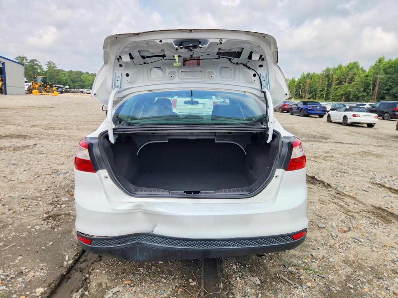 2014 Ford Focus Se White vin: 1FADP3F21EL421776