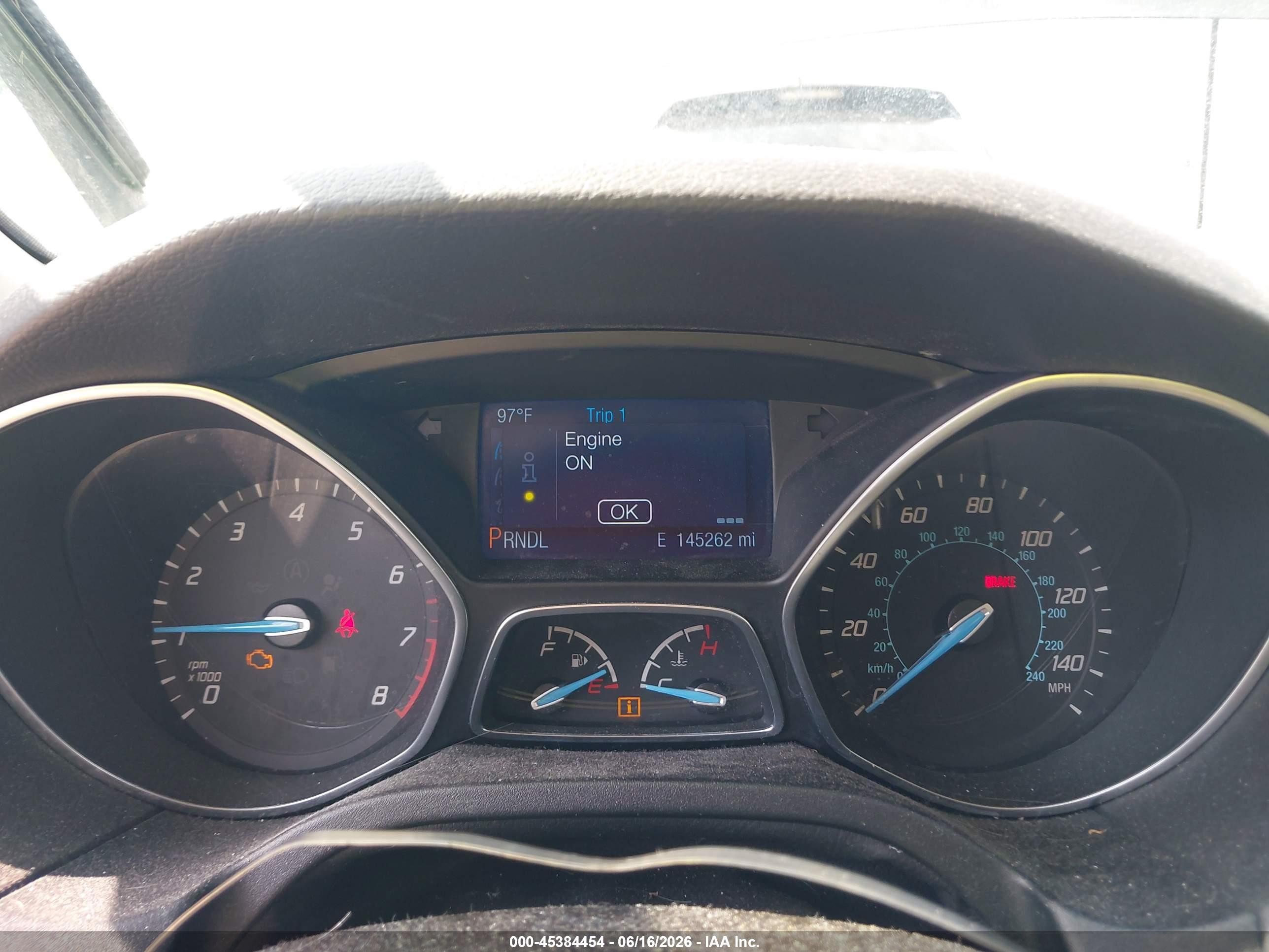 2014 Ford Focus Se Gray vin: 1FADP3F21EL437976