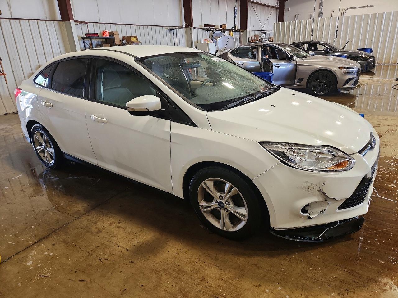 2014 Ford Focus Se White vin: 1FADP3F21EL461744