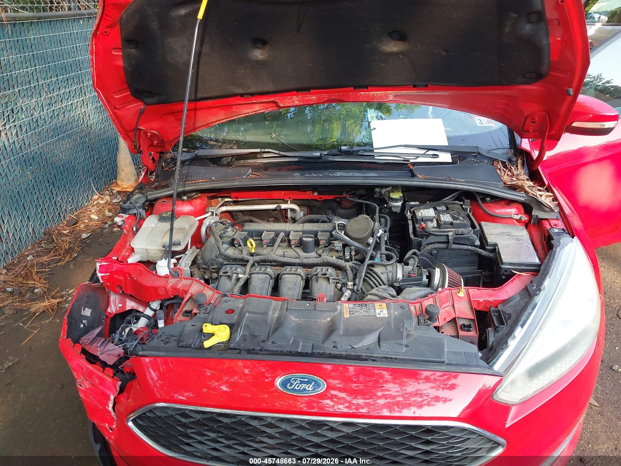 2015 Ford Focus Se Red vin: 1FADP3F21FL204164