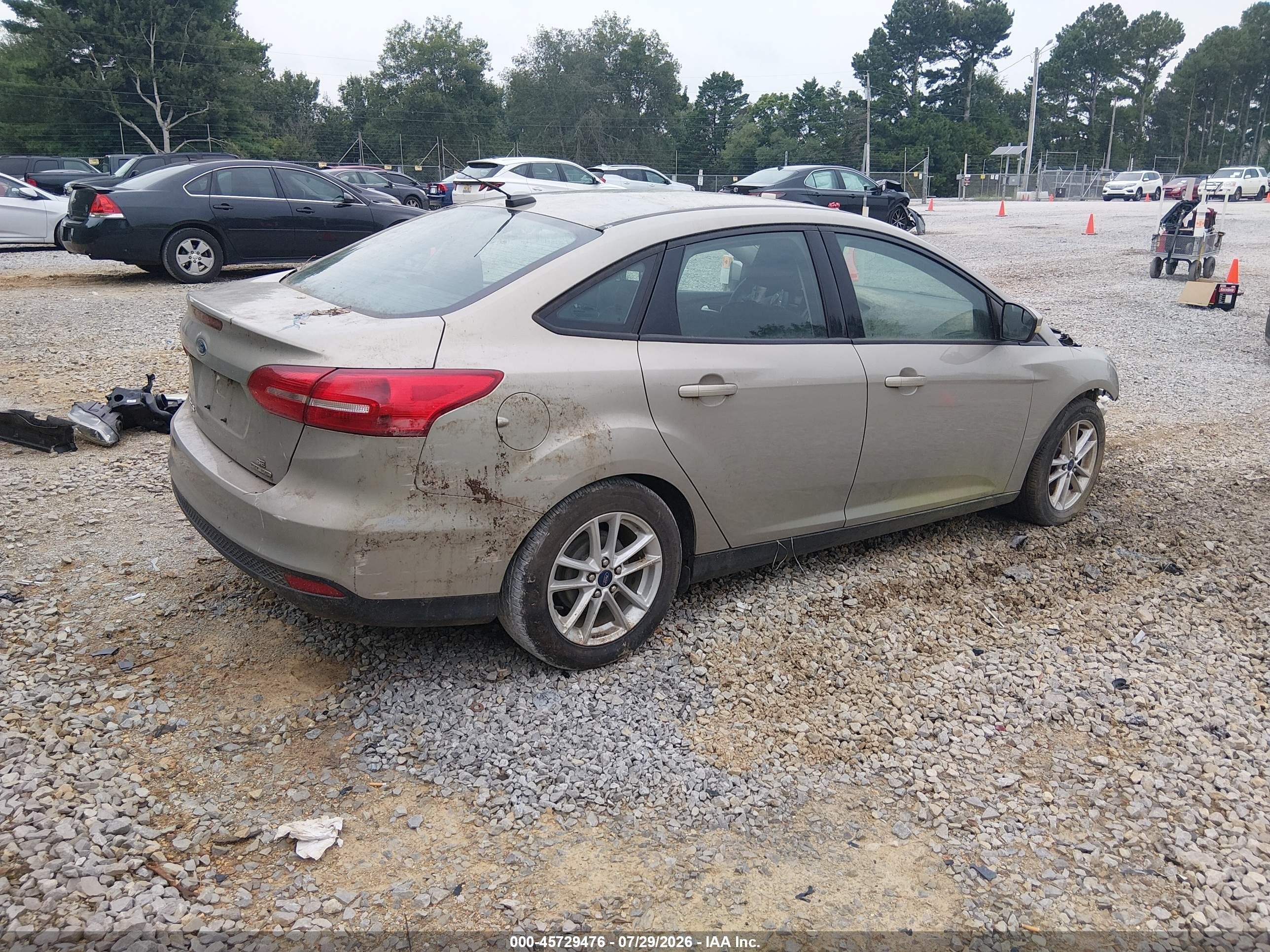 2015 Ford Focus Se Желто-коричневый vin: 1FADP3F21FL214676