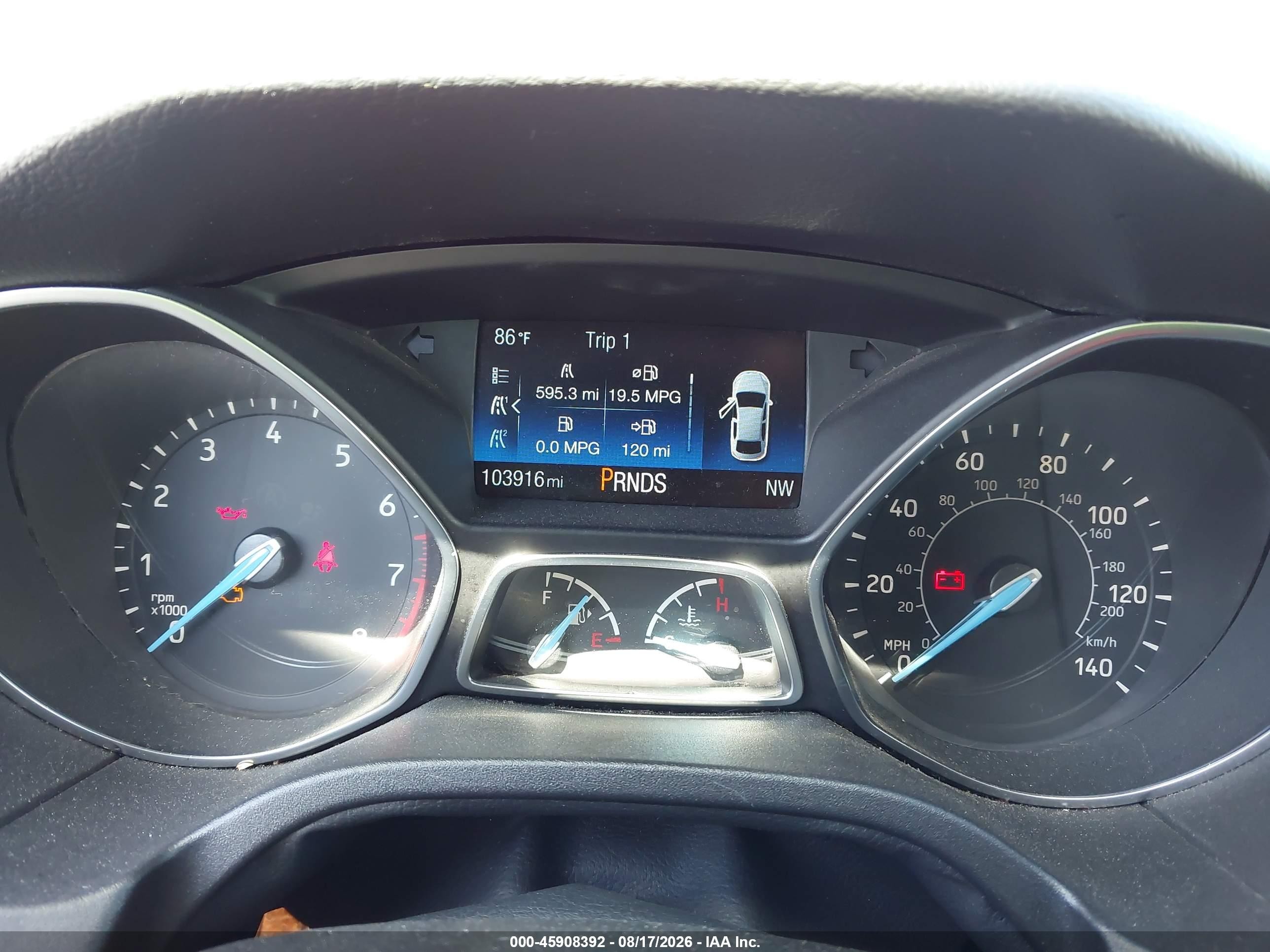 2015 Ford Focus Se Красный vin: 1FADP3F21FL221823