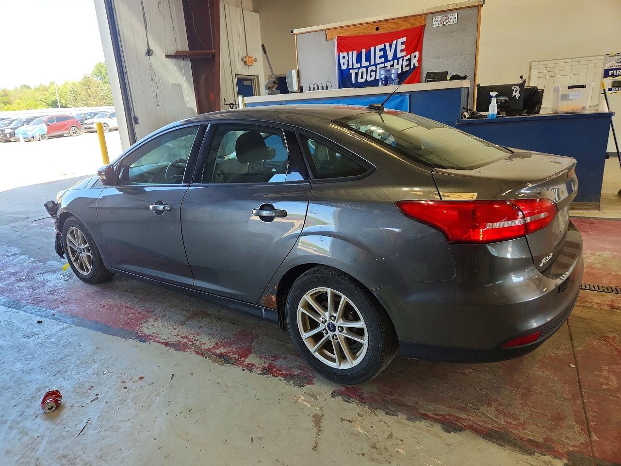 2015 Ford Focus Se Gray vin: 1FADP3F21FL237827
