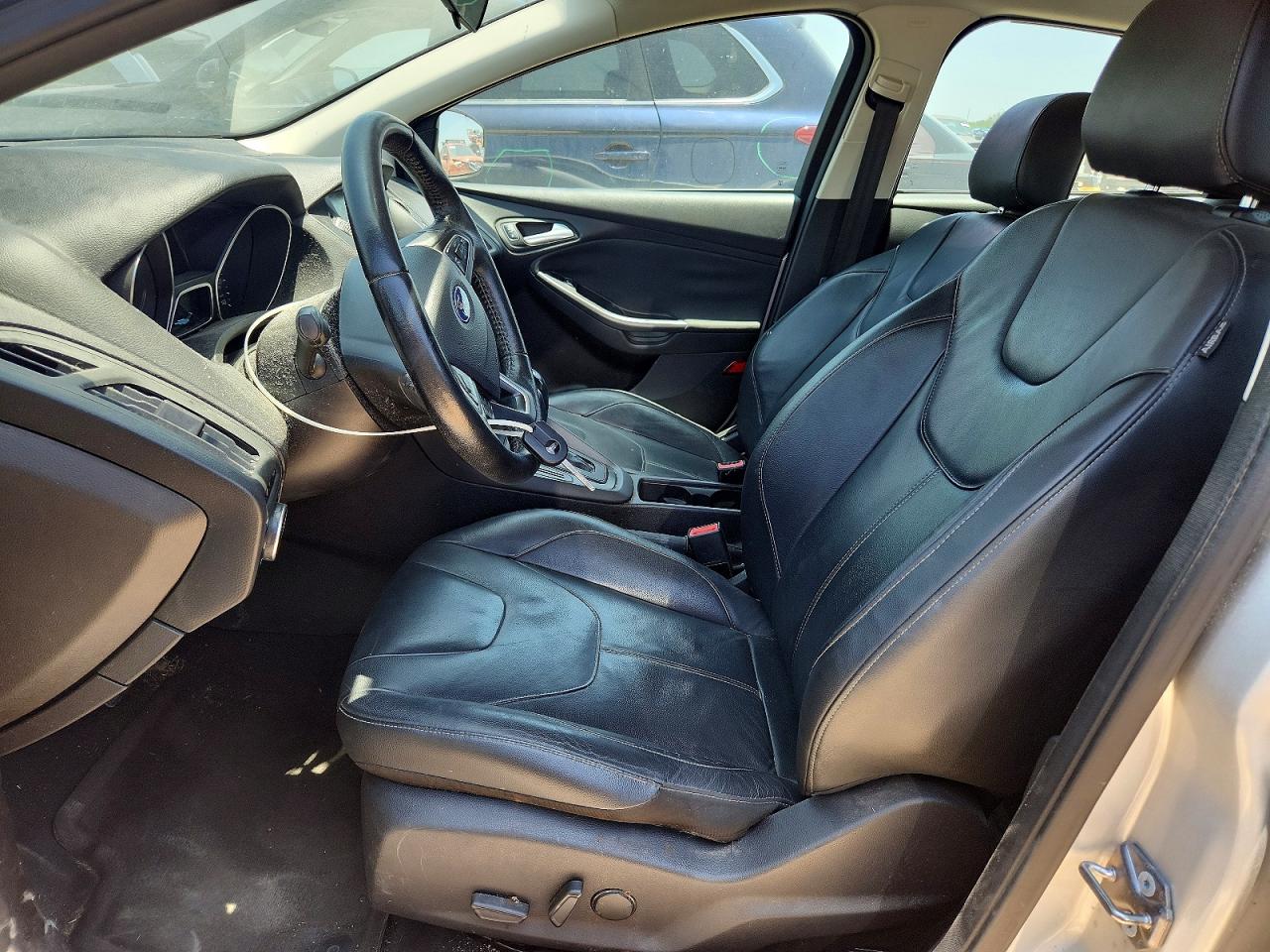 2015 Ford Focus Se Silver vin: 1FADP3F21FL240582