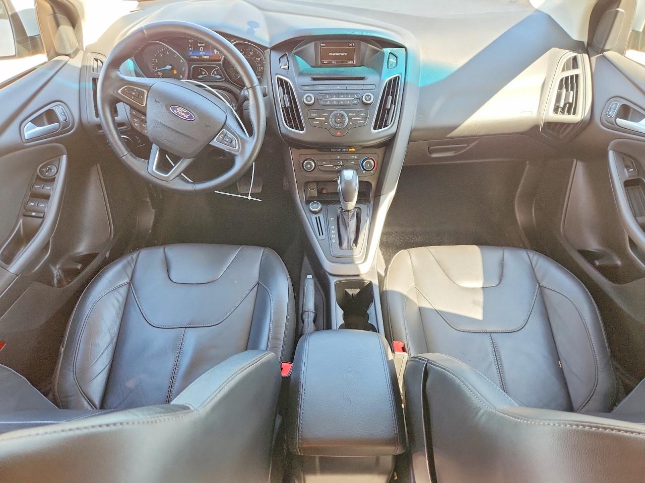 2015 Ford Focus Se White vin: 1FADP3F21FL246933