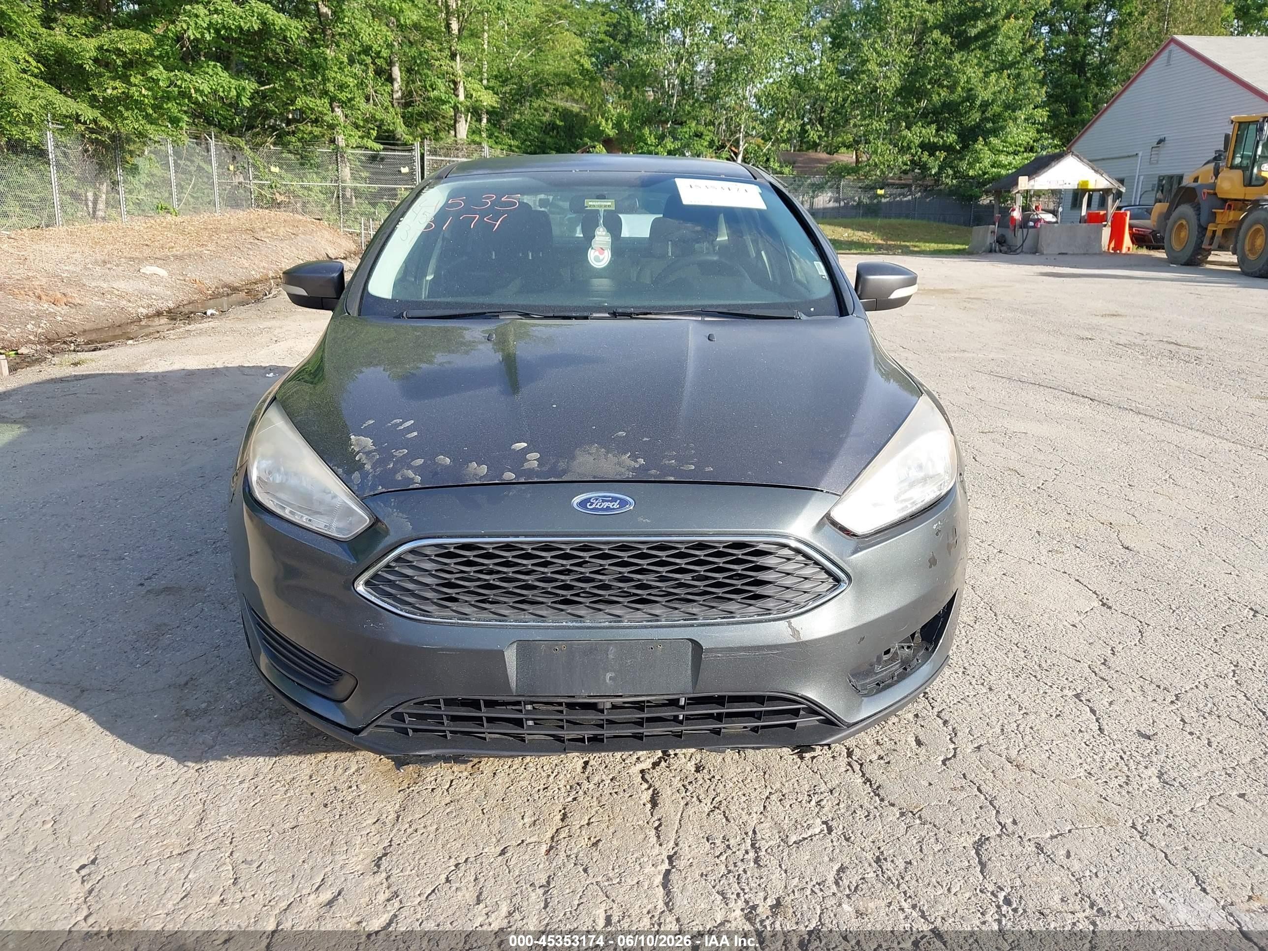2015 Ford Focus Se Gray vin: 1FADP3F21FL249573