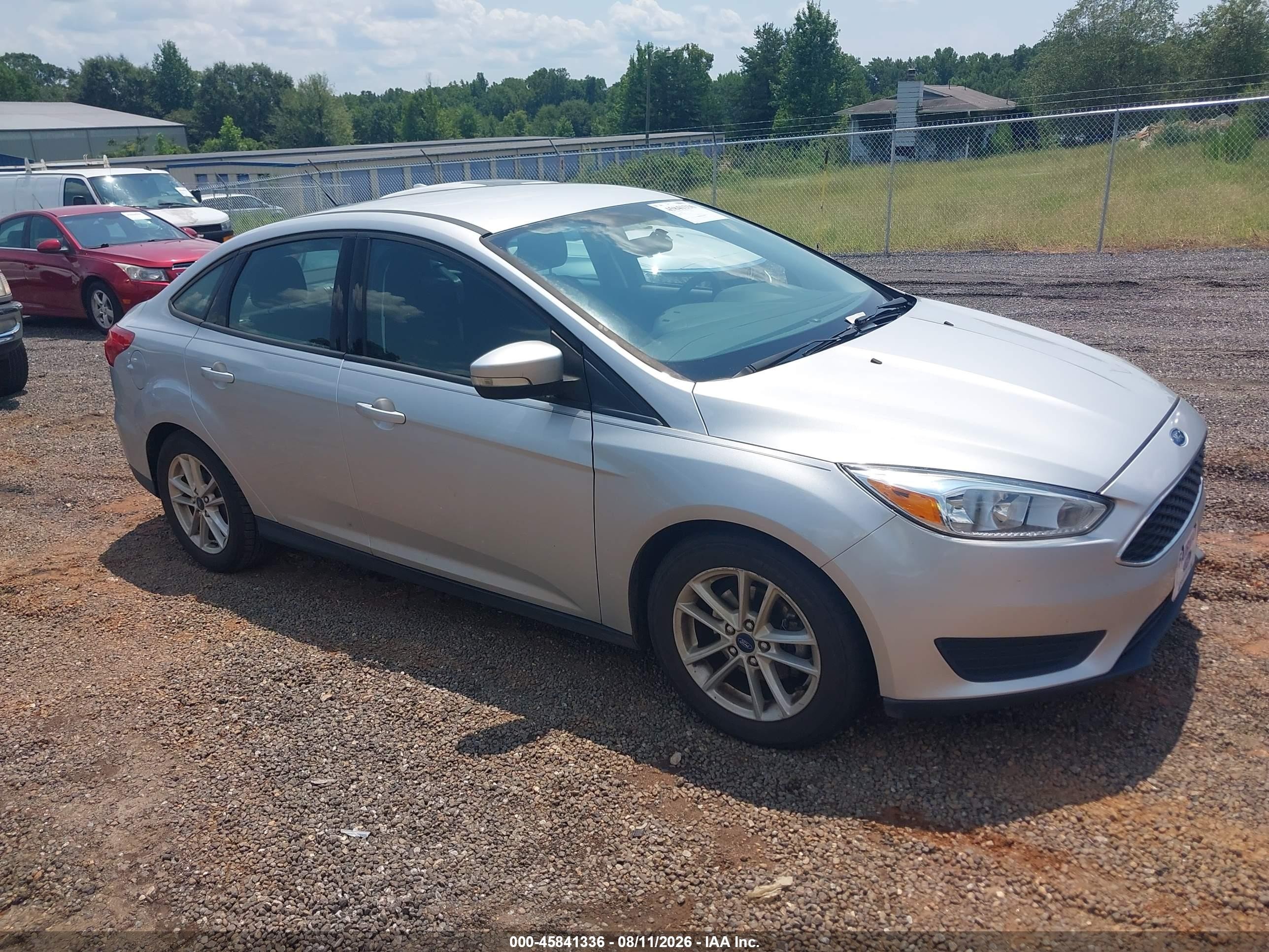 2015 Ford Focus Se Silver vin: 1FADP3F21FL252408