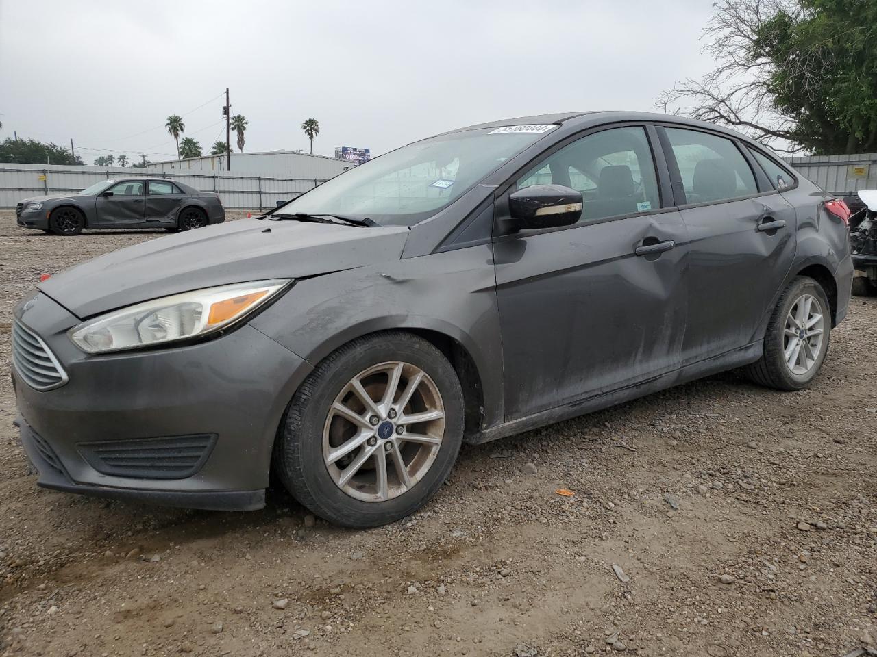 2015 Ford Focus Se Gray vin: 1FADP3F21FL259472