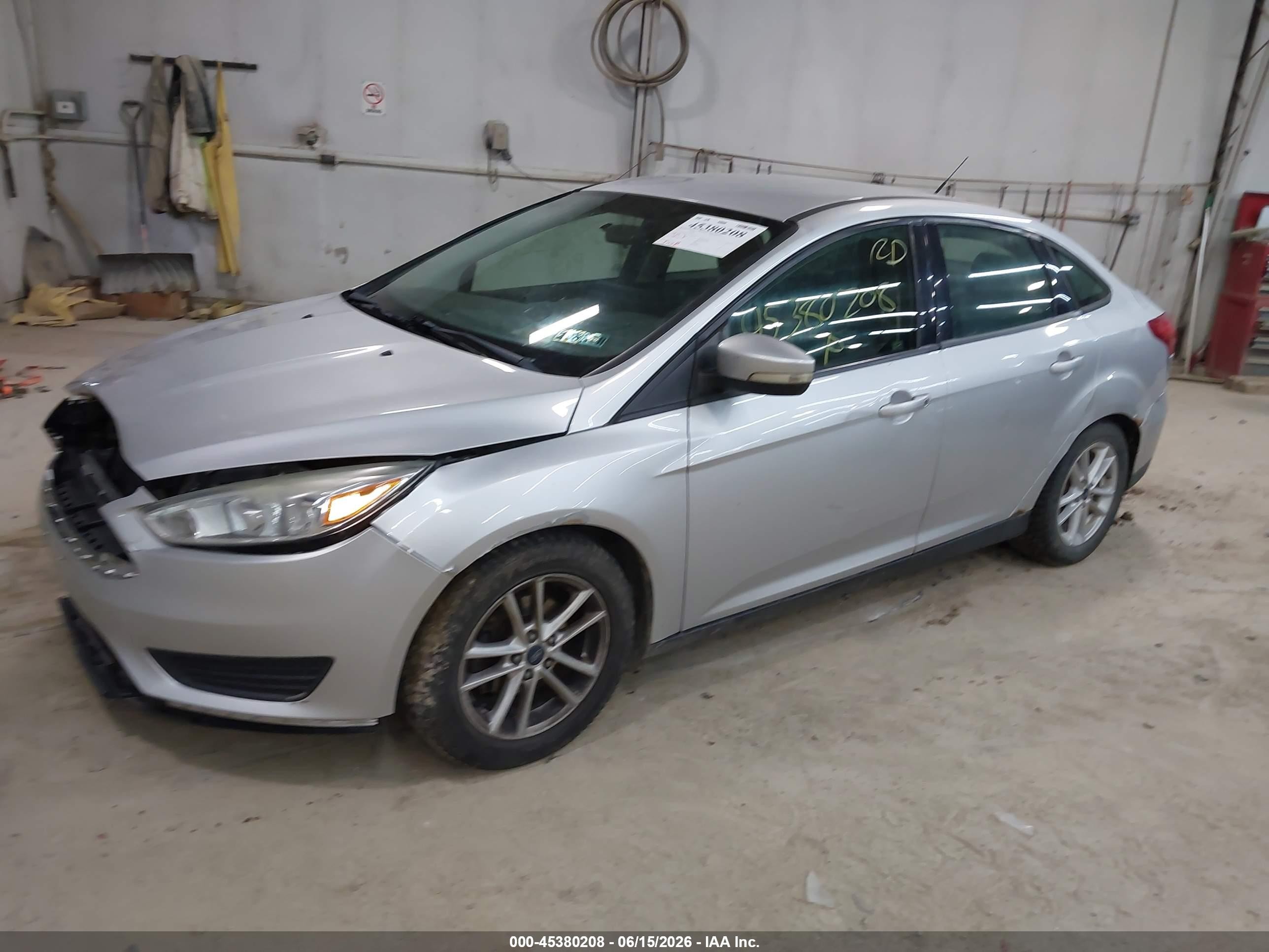 2015 Ford Focus Se Silver vin: 1FADP3F21FL270486