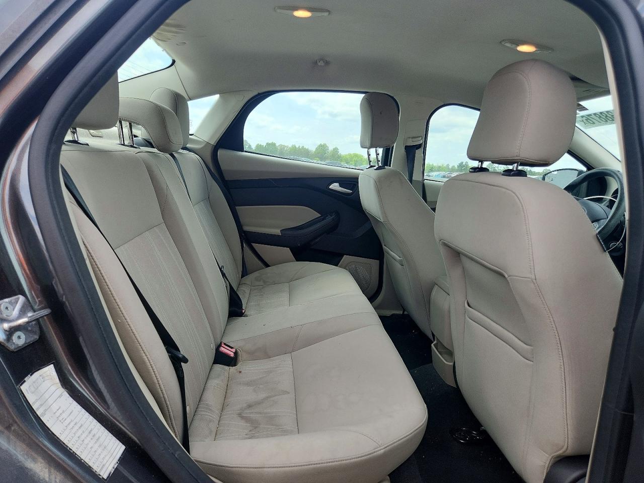 2015 Ford Focus Se Silver vin: 1FADP3F21FL302577