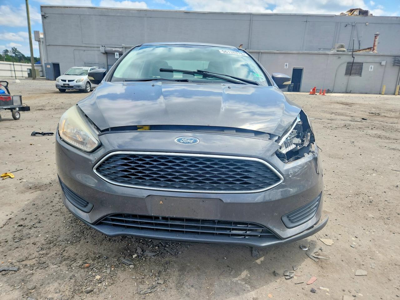 2015 Ford Focus Se Silver vin: 1FADP3F21FL302577
