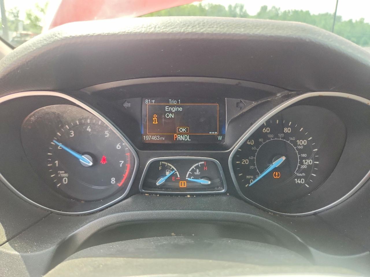 2015 Ford Focus Se Red vin: 1FADP3F21FL307780