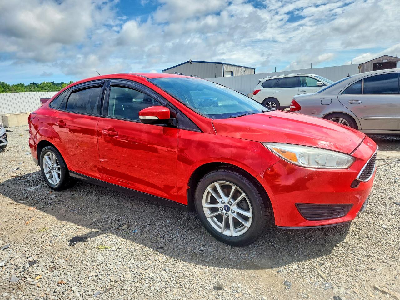 2015 Ford Focus Se Red vin: 1FADP3F21FL307780