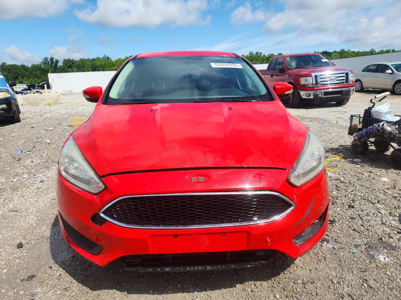 2015 Ford Focus Se Red vin: 1FADP3F21FL307780