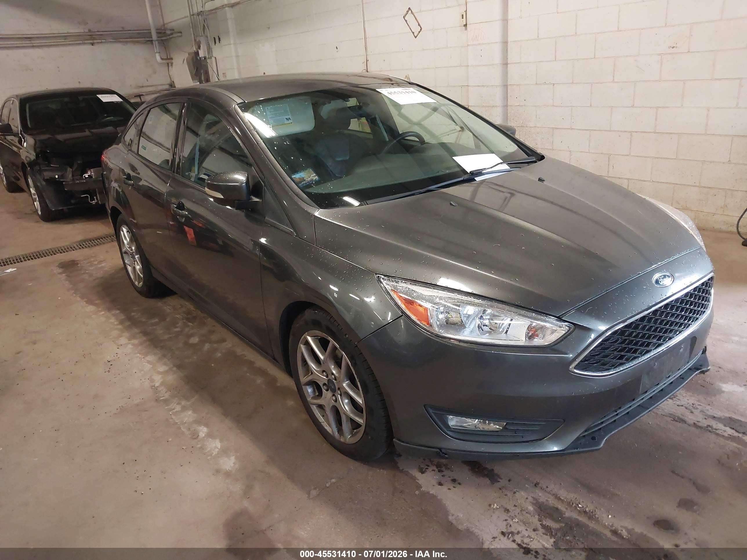 2015 Ford Focus Se Gray vin: 1FADP3F21FL324594