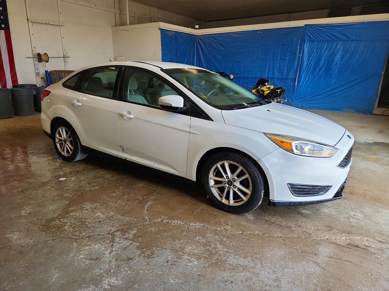 2015 Ford Focus Se White vin: 1FADP3F21FL328810