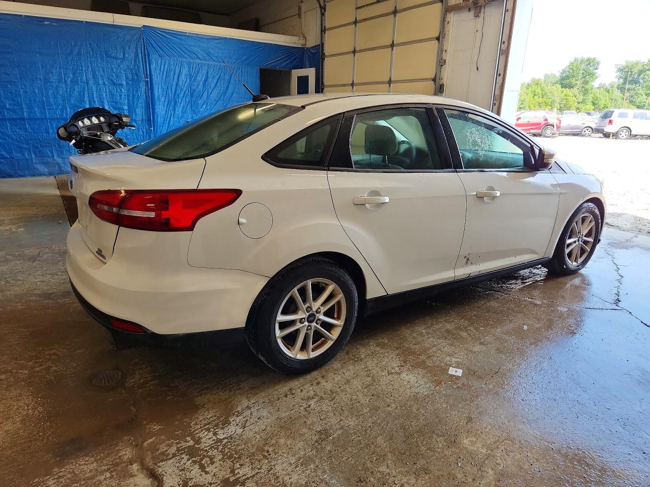 2015 Ford Focus Se White vin: 1FADP3F21FL328810