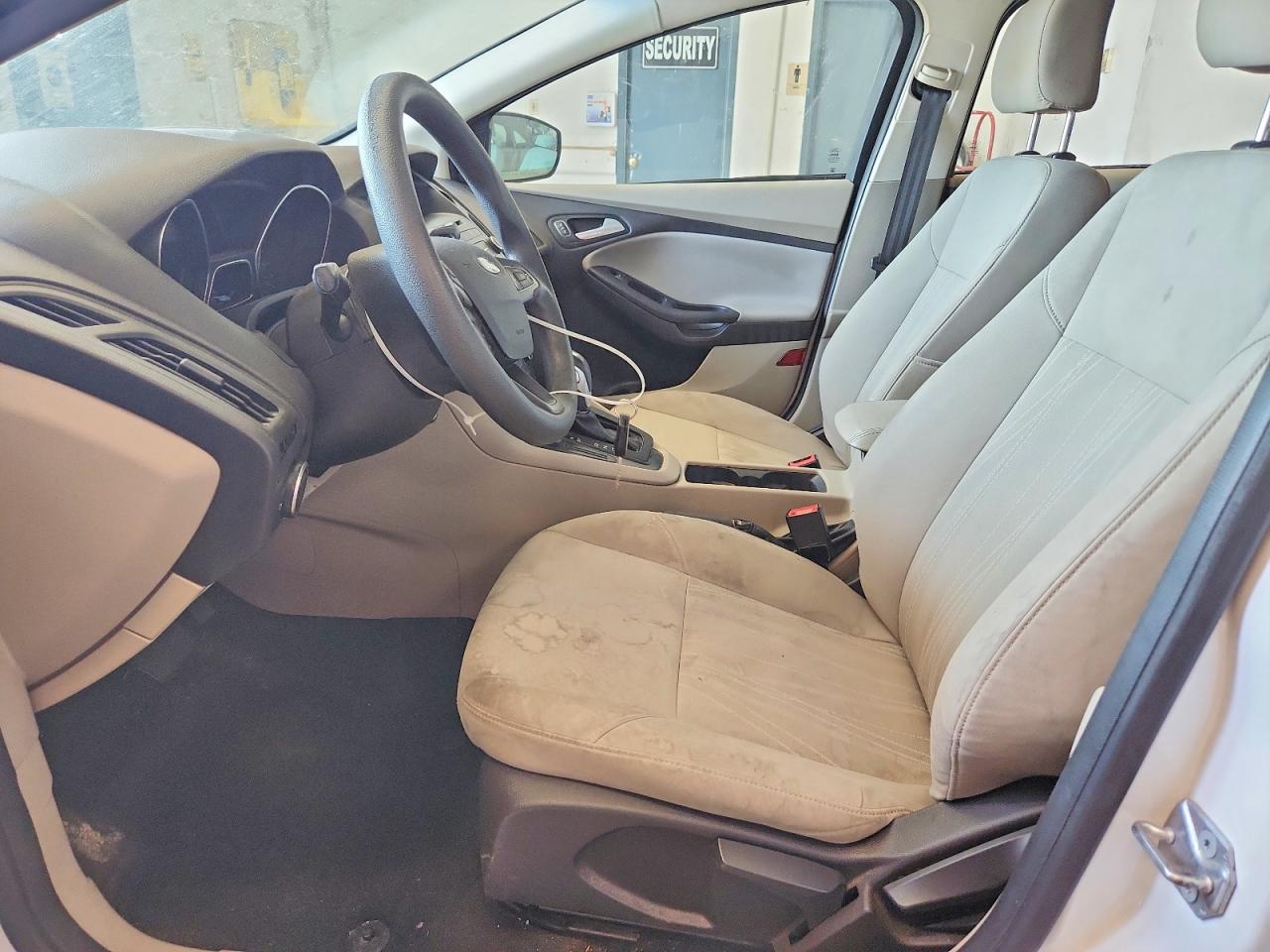 2015 Ford Focus Se White vin: 1FADP3F21FL328810