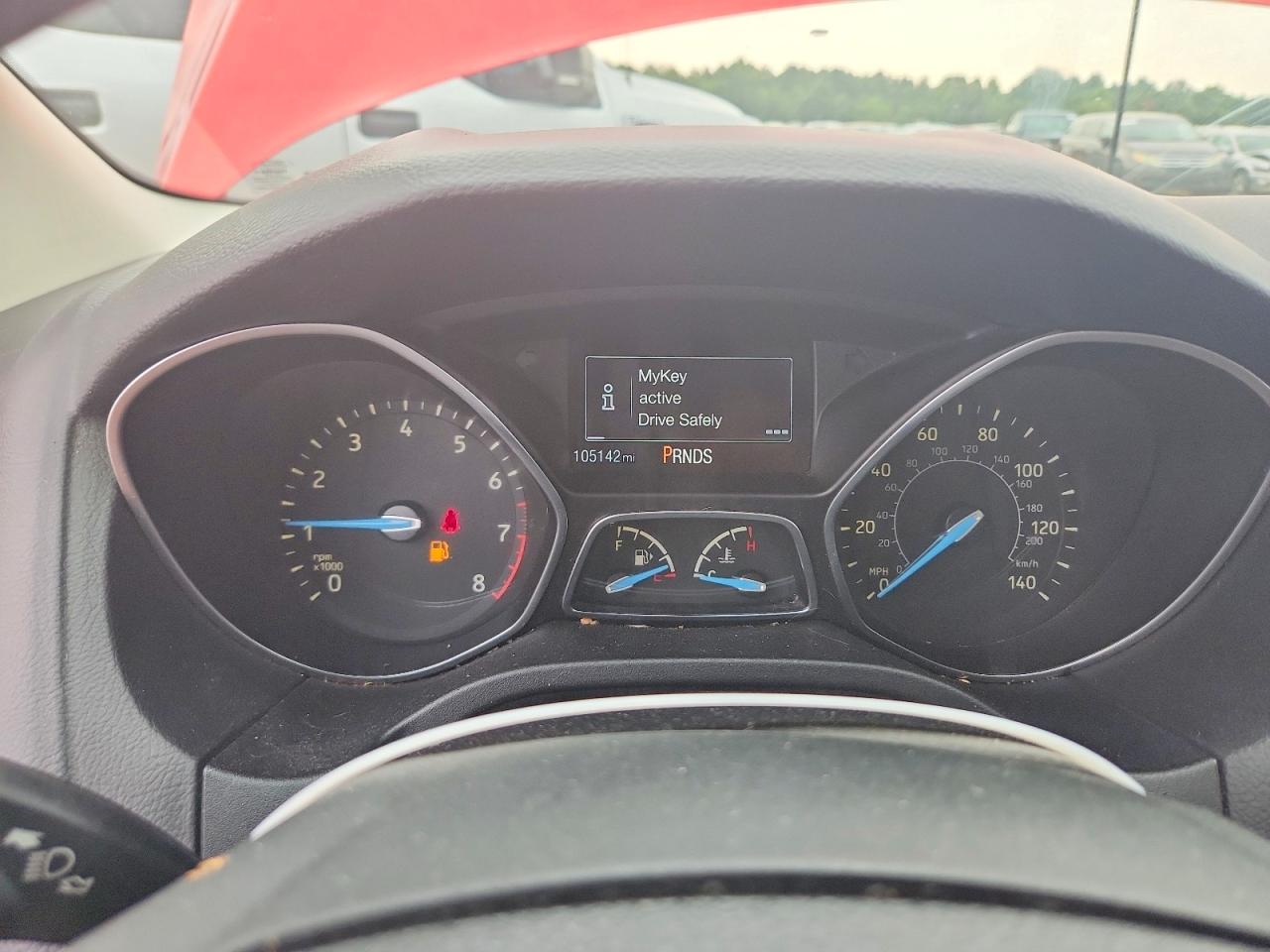 2015 Ford Focus Se Red vin: 1FADP3F21FL365310