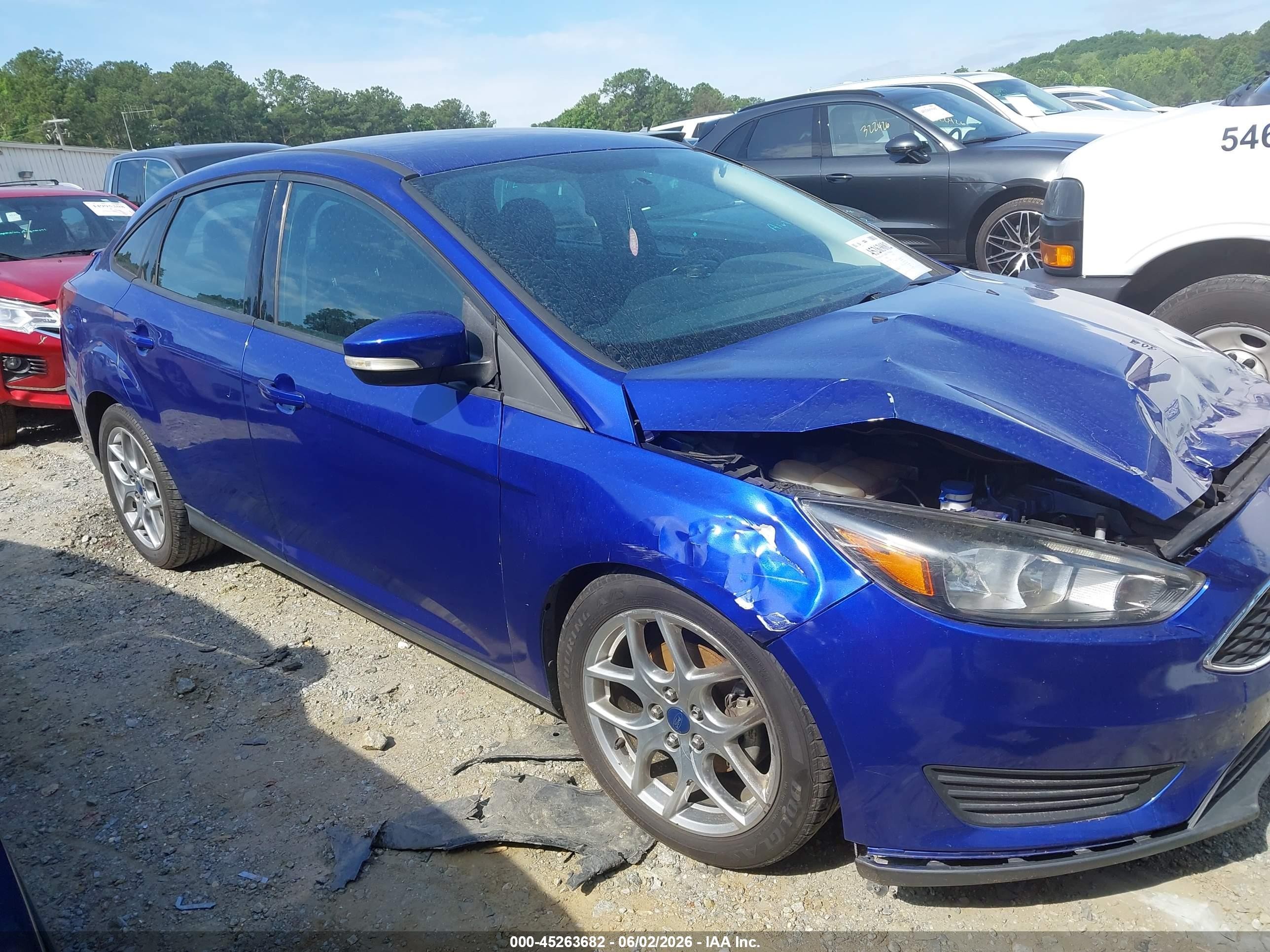 2015 Ford Focus Se Blue vin: 1FADP3F21FL381863