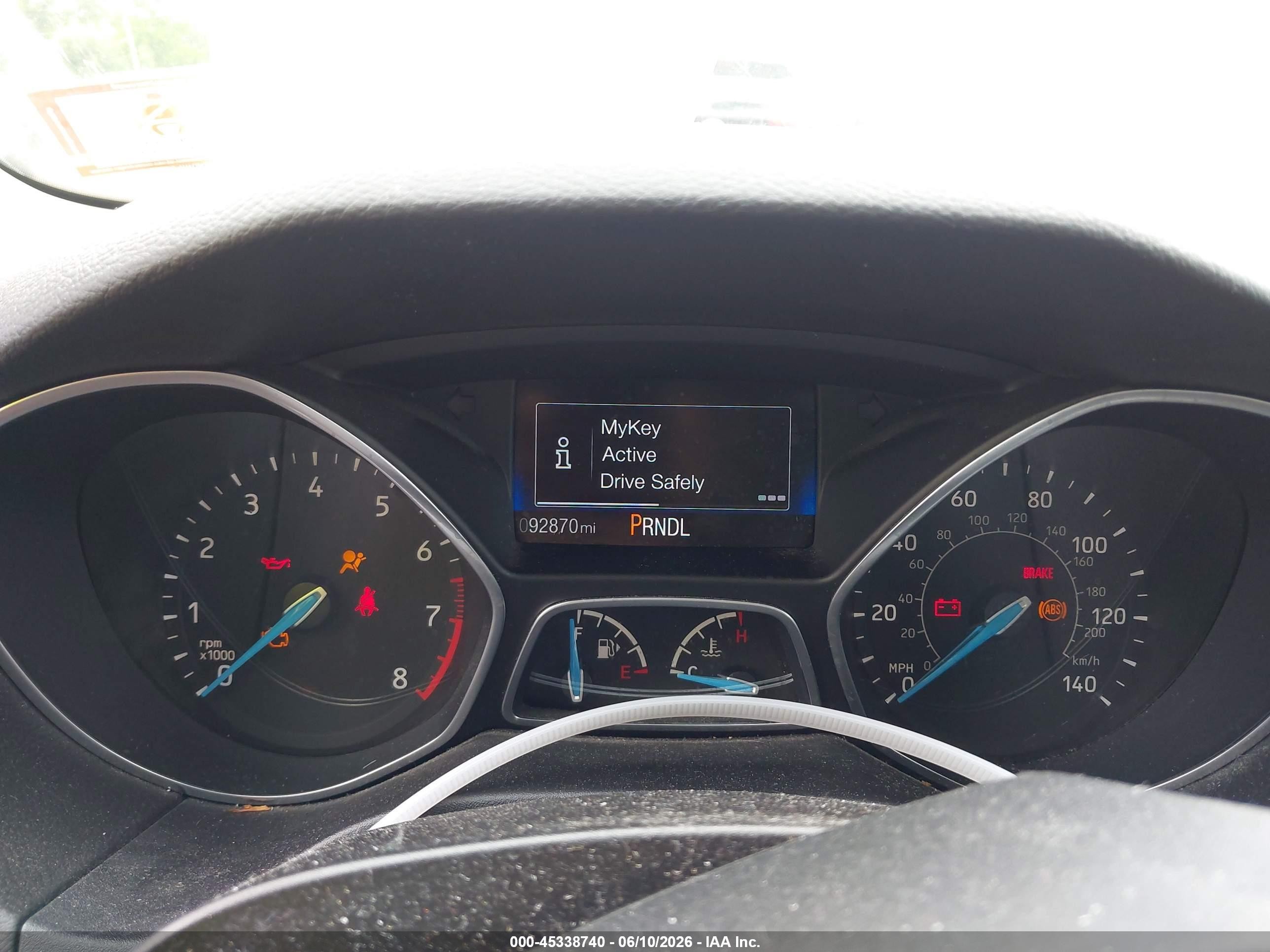 2016 Ford Focus Se Red vin: 1FADP3F21GL304007