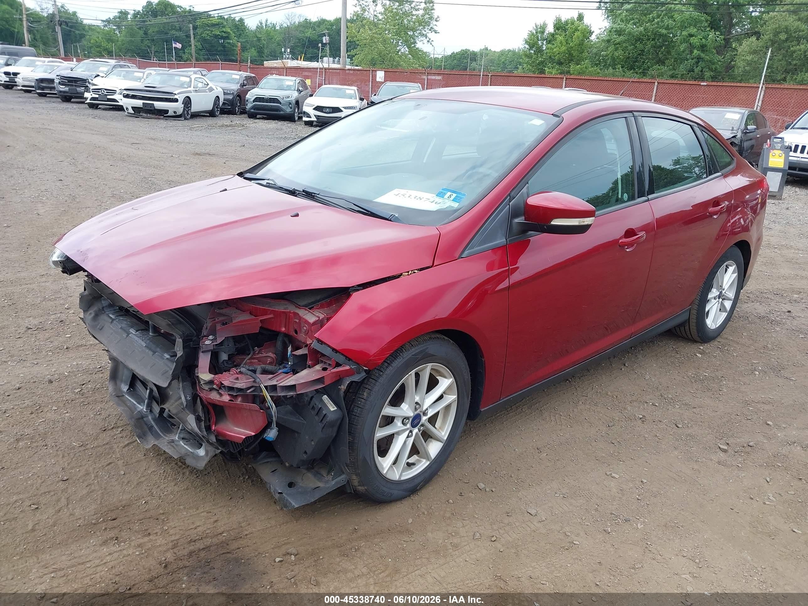 2016 Ford Focus Se Red vin: 1FADP3F21GL304007