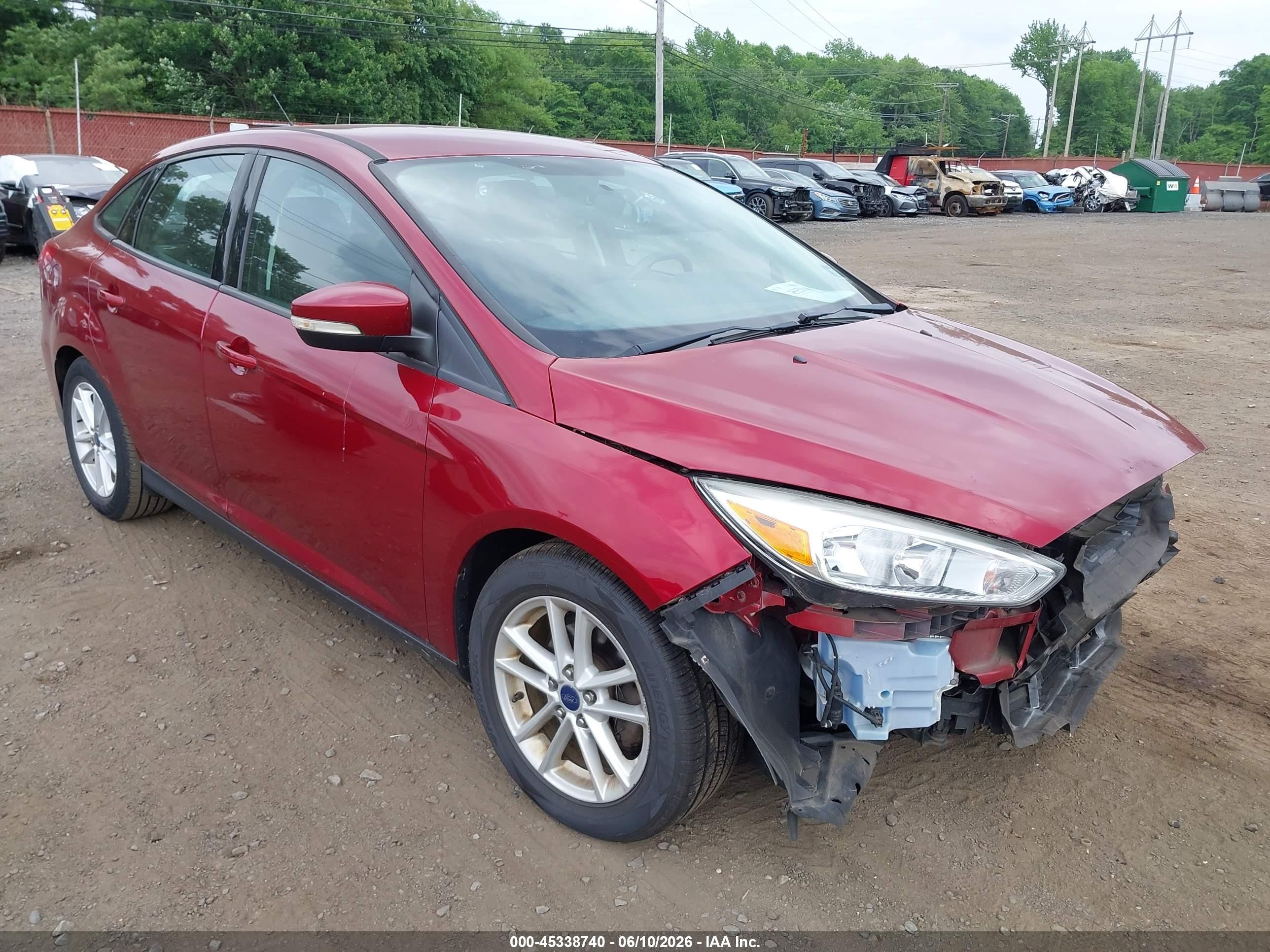 2016 Ford Focus Se Red vin: 1FADP3F21GL304007