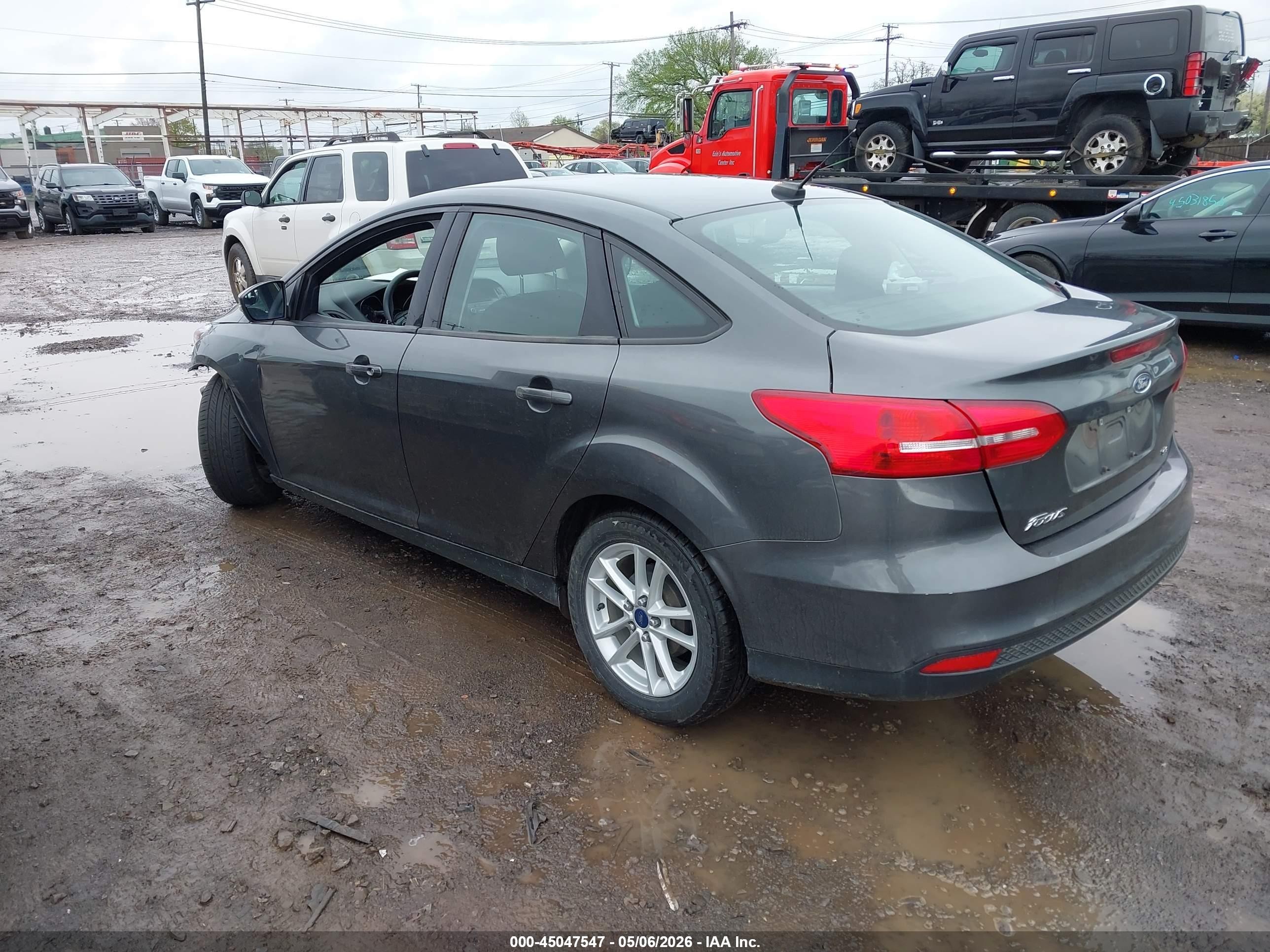 2016 Ford Focus Se Gray vin: 1FADP3F21GL393030