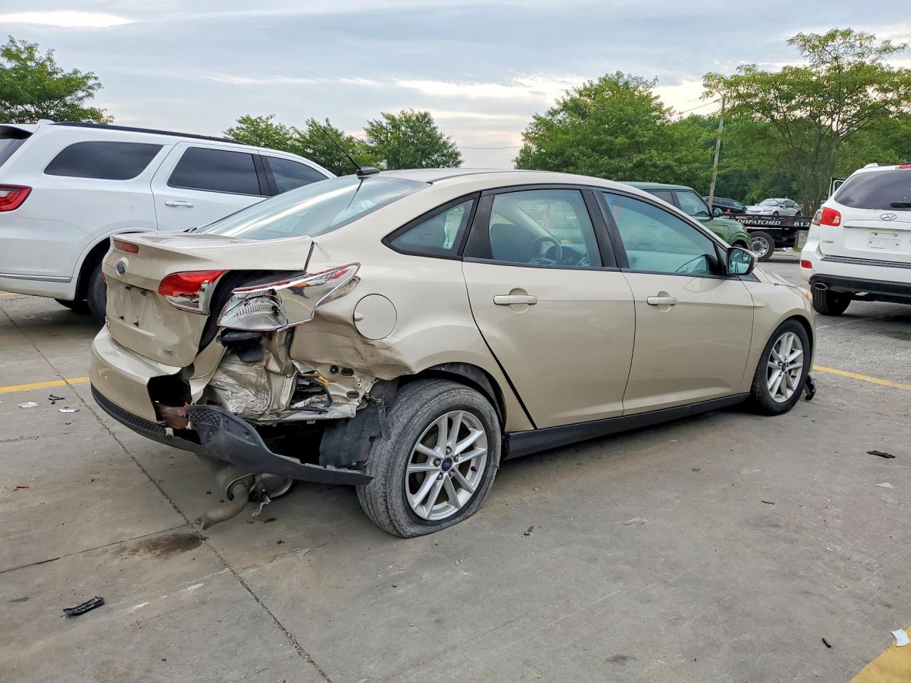 2017 Ford Focus Se Cream vin: 1FADP3F21HL209576