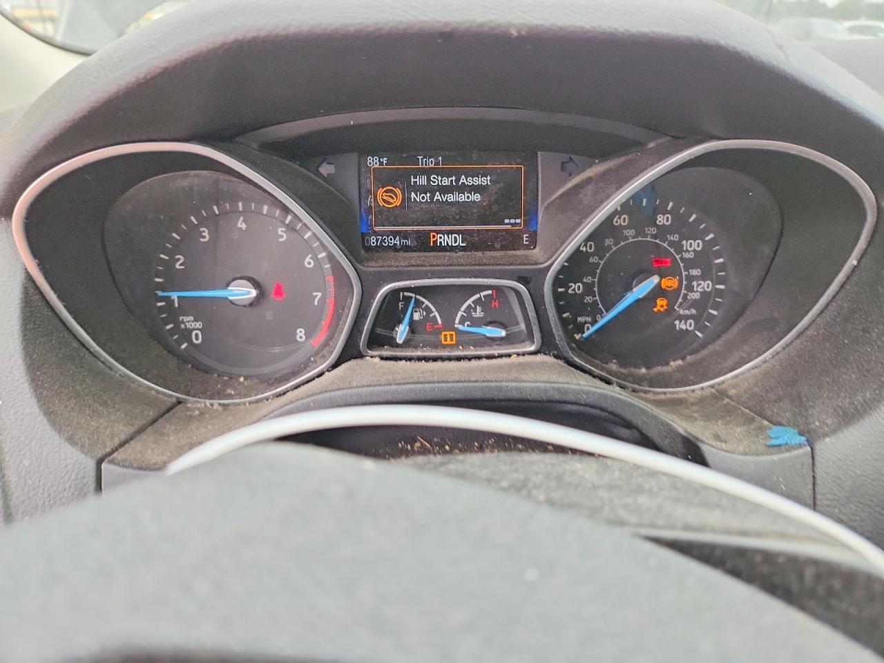 2018 Ford Focus Se Black vin: 1FADP3F21JL212340
