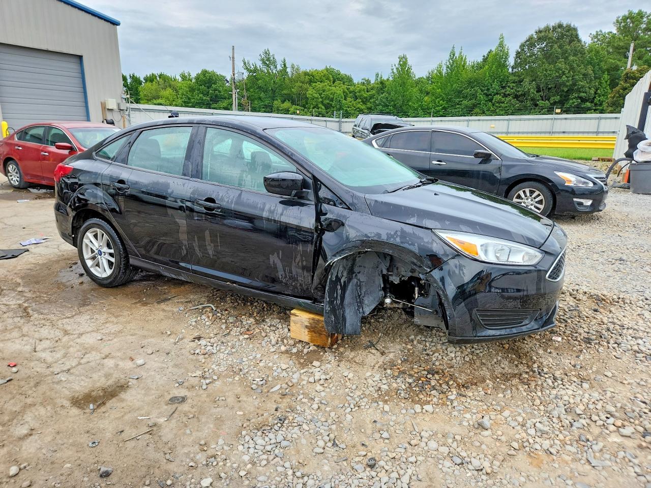 2018 Ford Focus Se Black vin: 1FADP3F21JL212340
