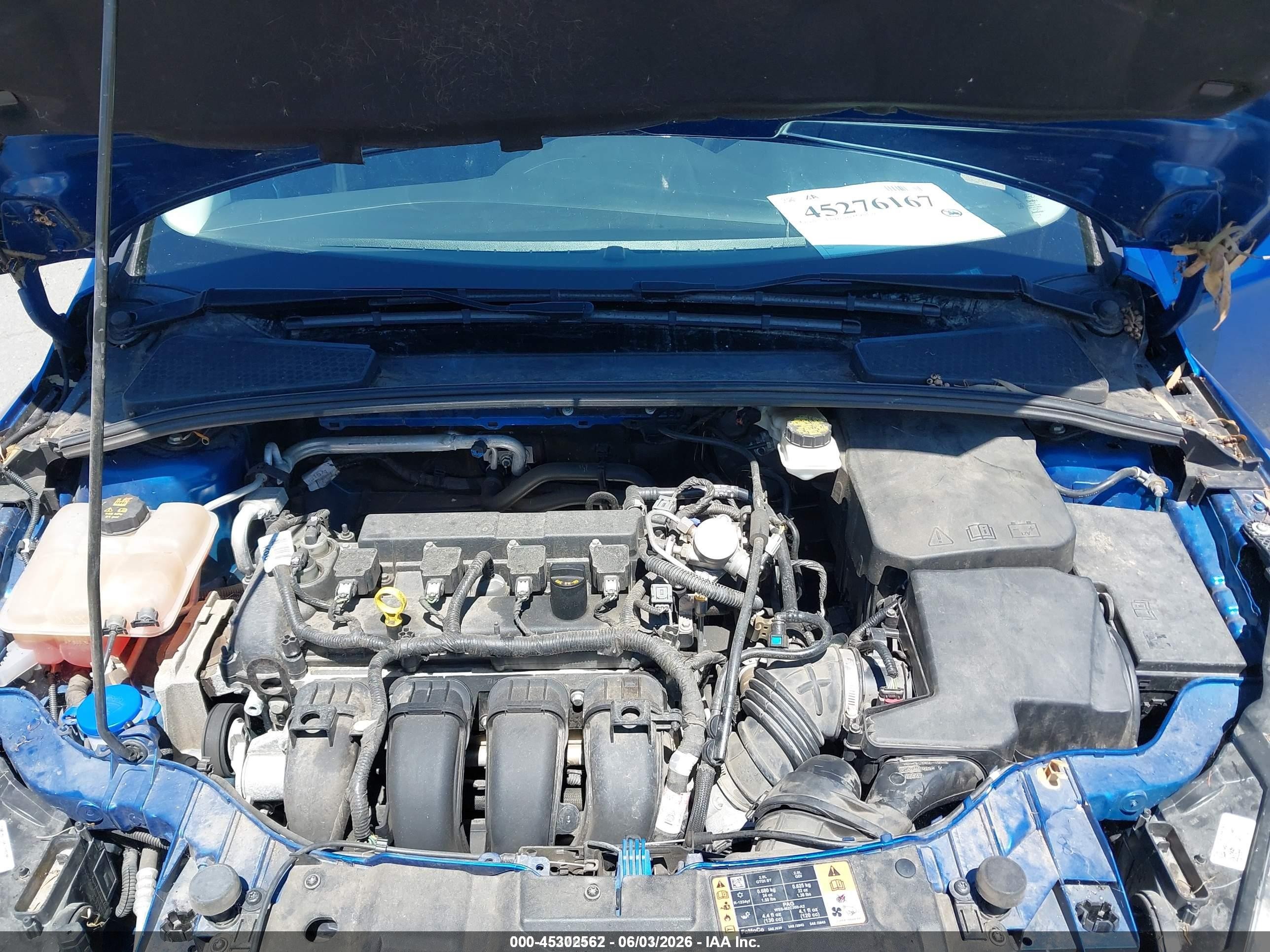 2018 Ford Focus Se Blue vin: 1FADP3F21JL328606