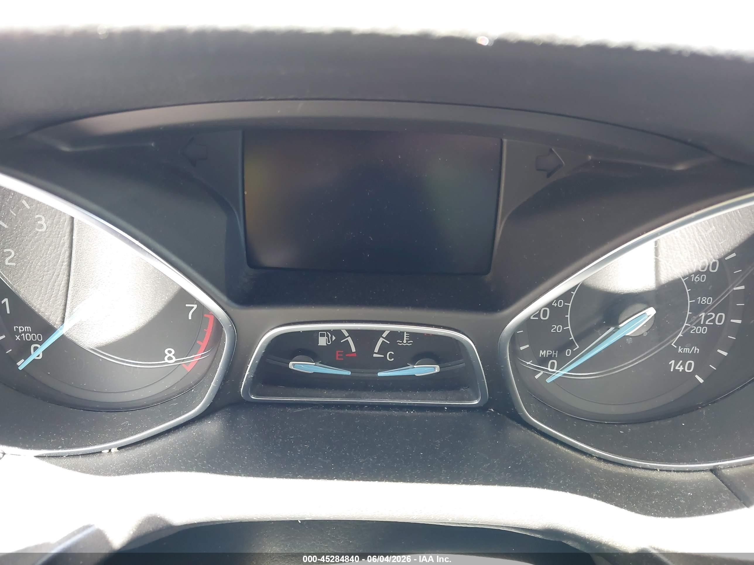 2018 Ford Focus Se Black vin: 1FADP3F21JL332252