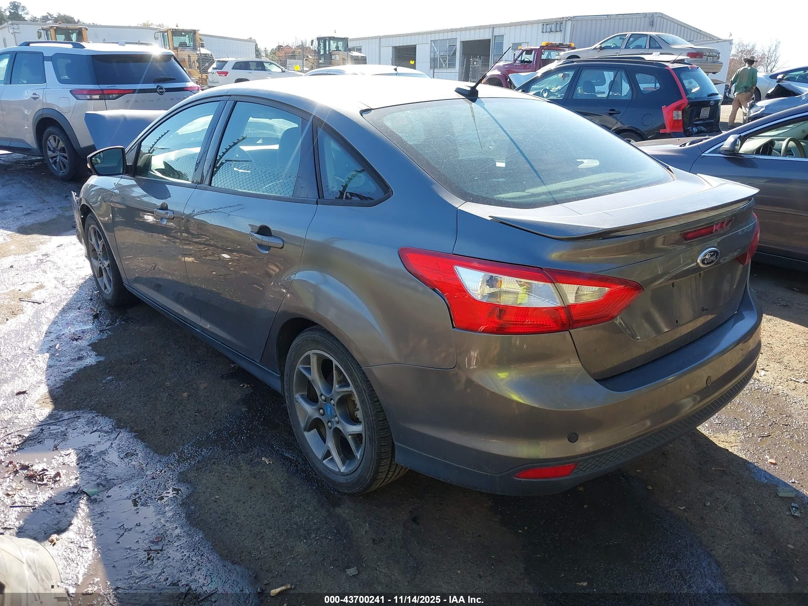 2013 Ford Focus Se Gray vin: 1FADP3F22DL129326