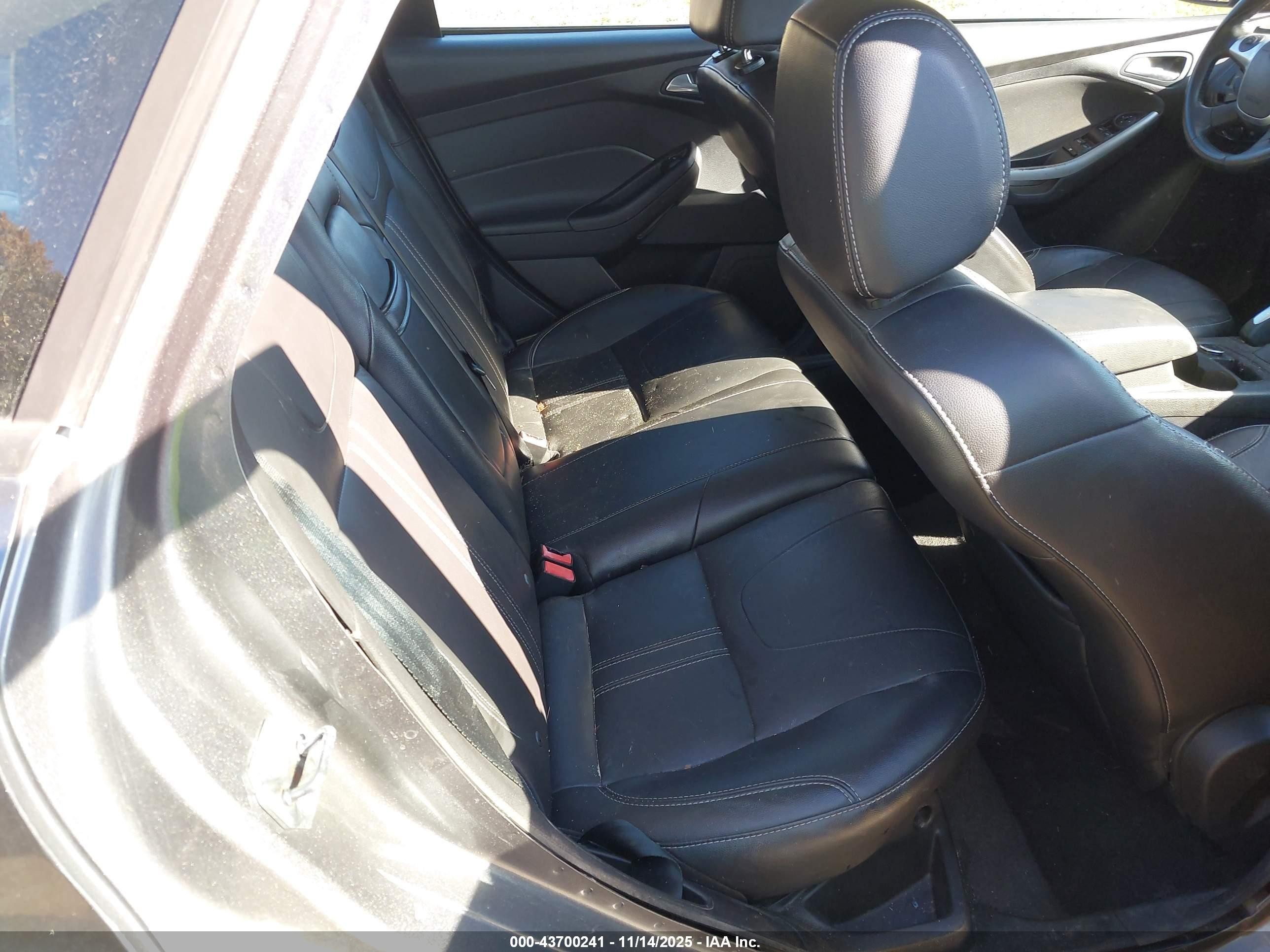 2013 Ford Focus Se Gray vin: 1FADP3F22DL129326
