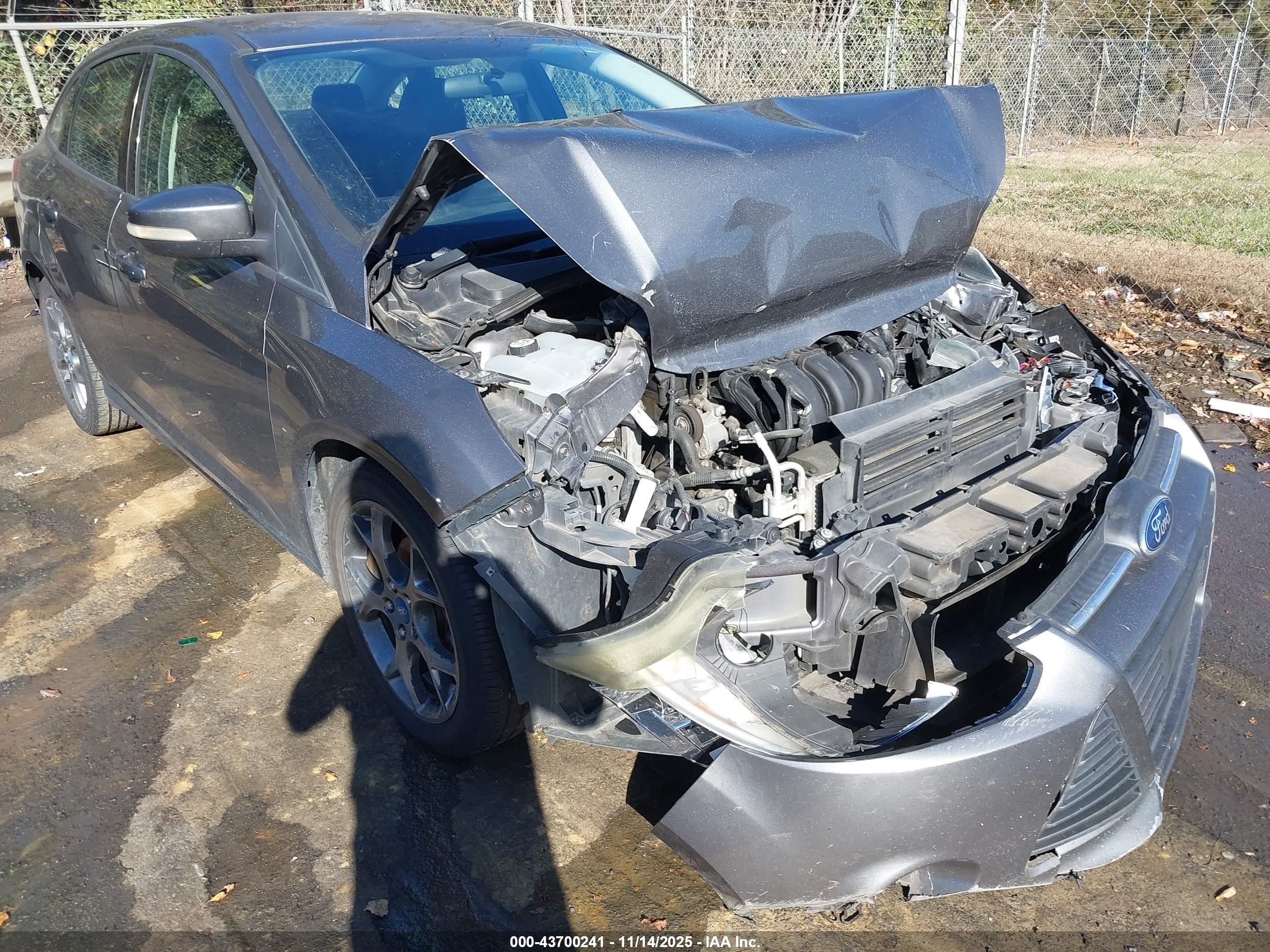 2013 Ford Focus Se Gray vin: 1FADP3F22DL129326