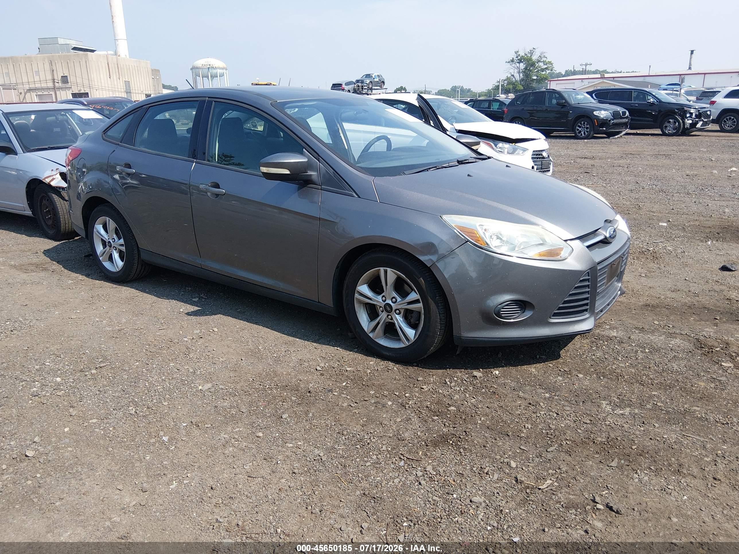 2013 Ford Focus Se Gray vin: 1FADP3F22DL135630