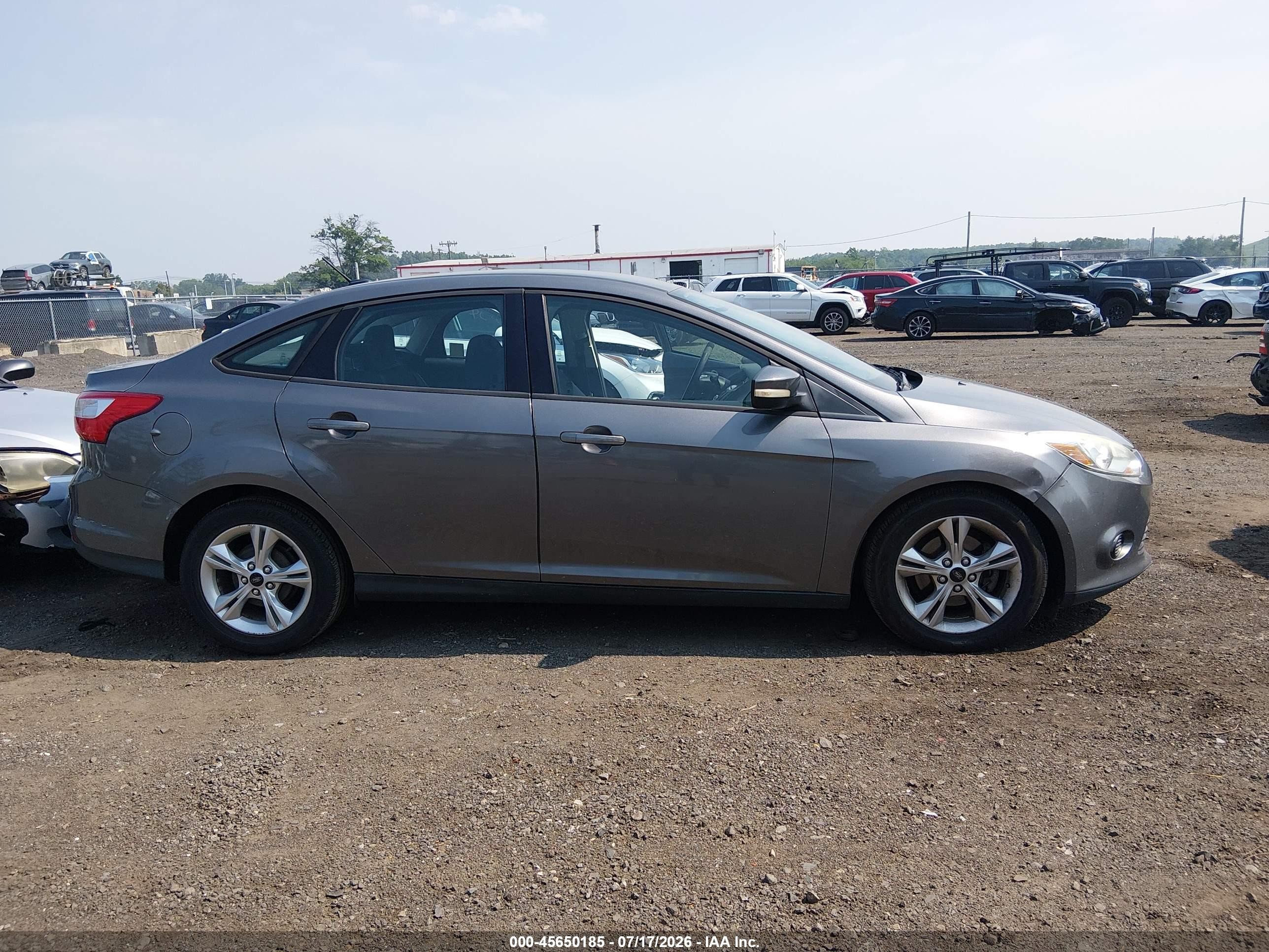 2013 Ford Focus Se Gray vin: 1FADP3F22DL135630