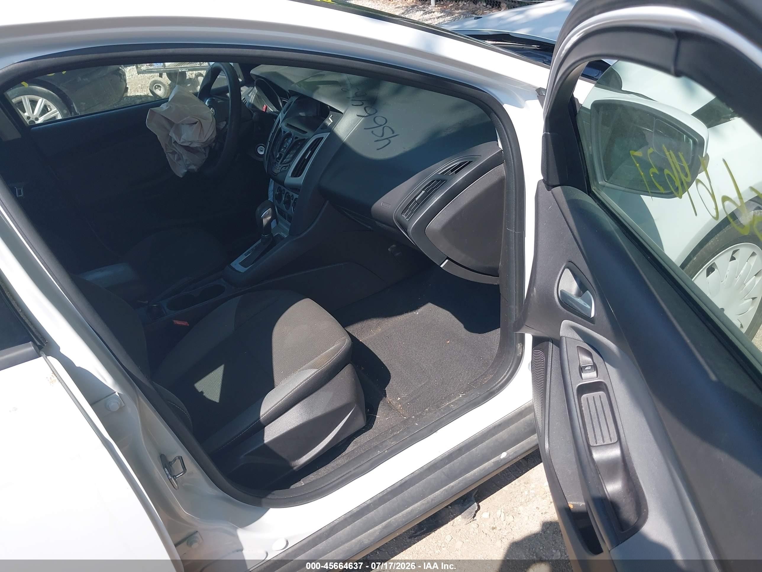 2013 Ford Focus Se White vin: 1FADP3F22DL135949
