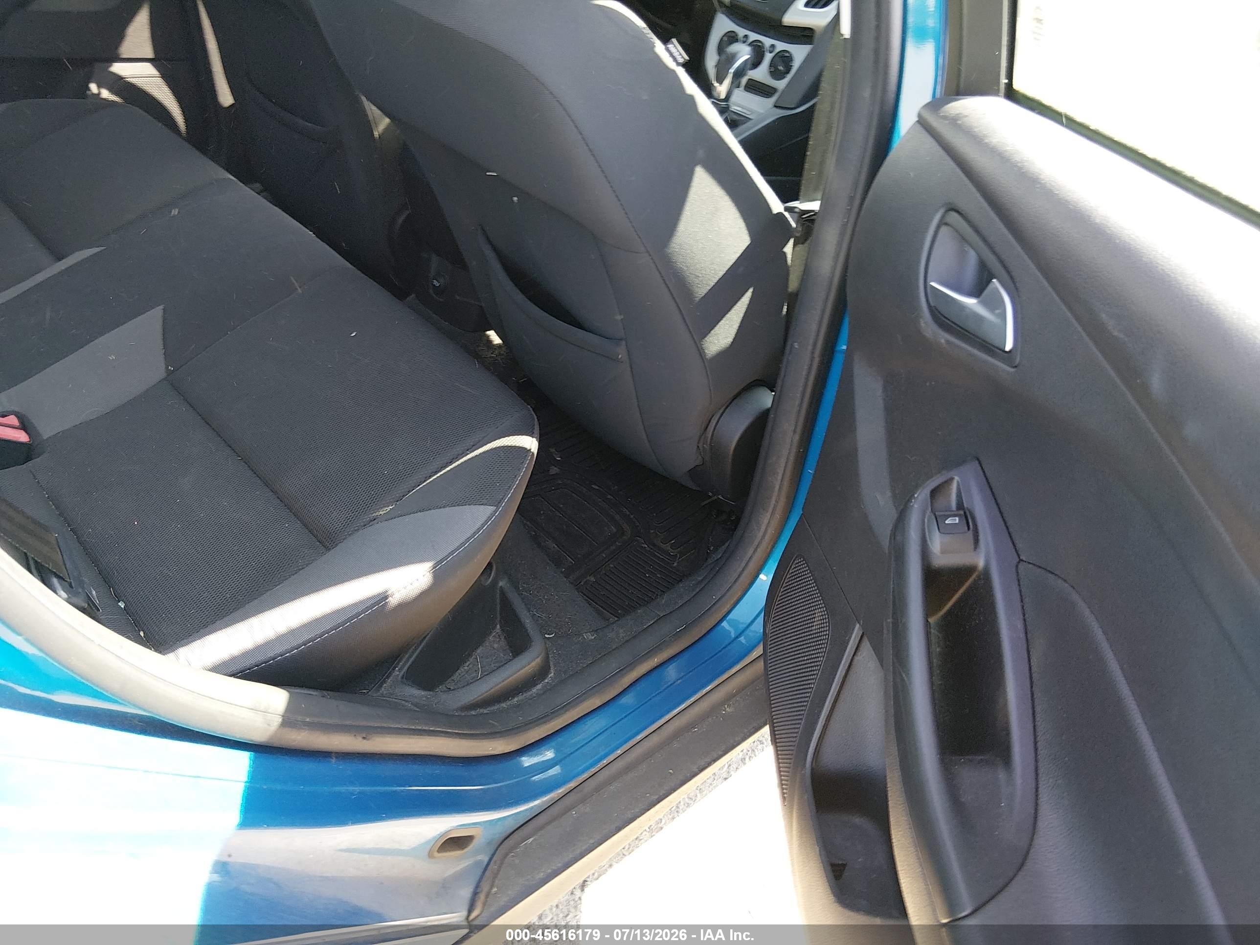 2013 Ford Focus Se Blue vin: 1FADP3F22DL184973