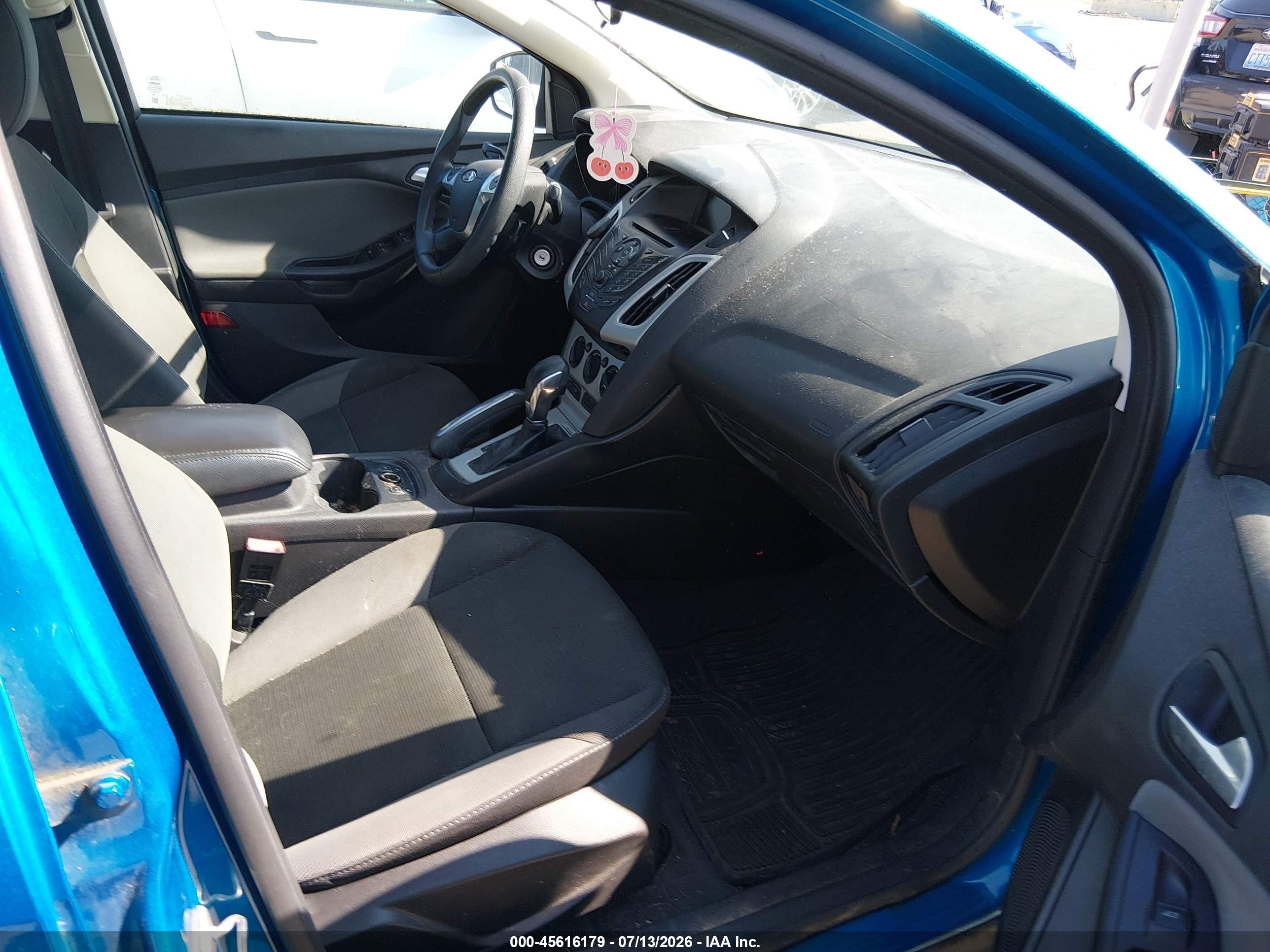 2013 Ford Focus Se Blue vin: 1FADP3F22DL184973