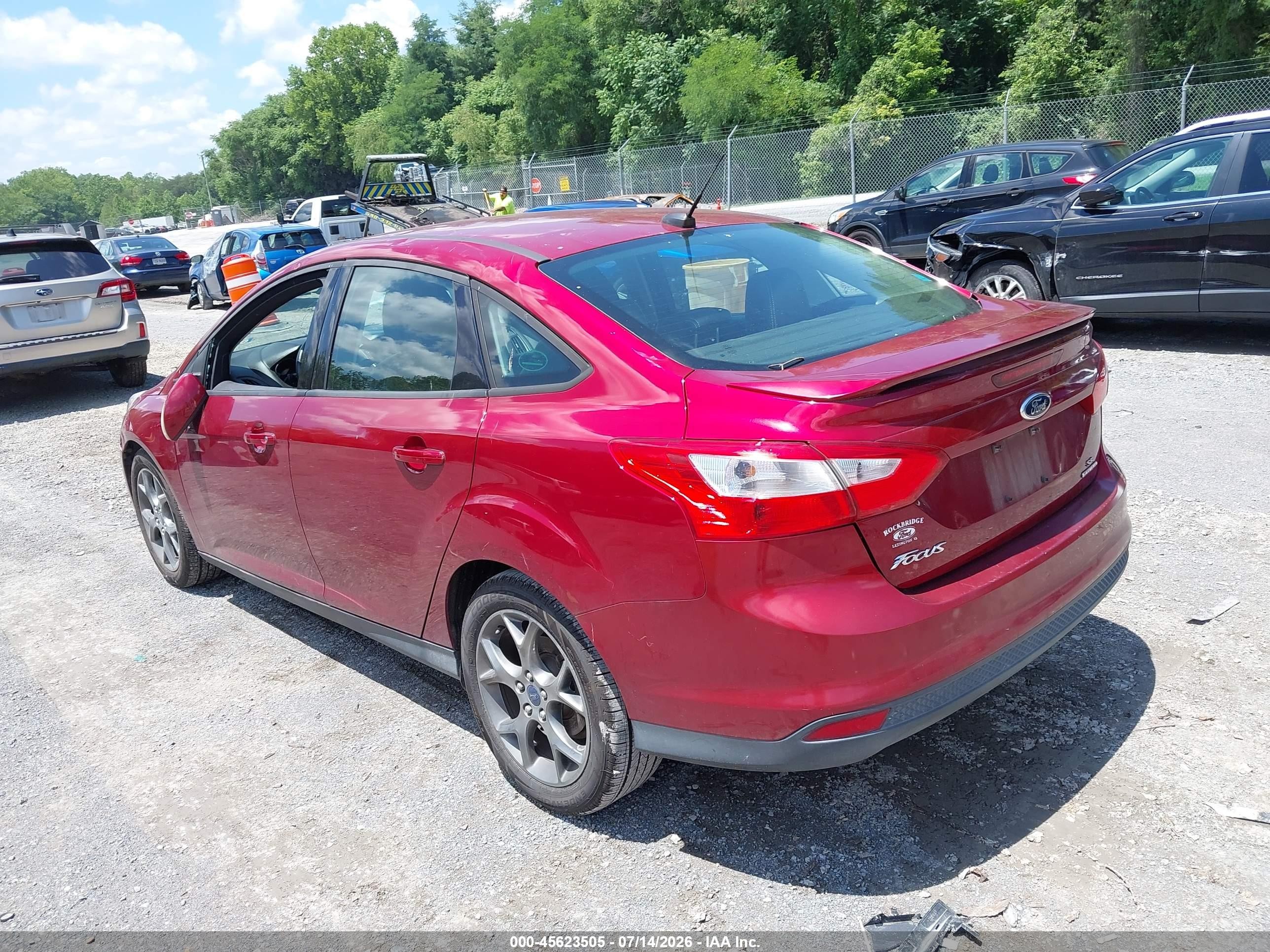 2013 Ford Focus Se Maroon vin: 1FADP3F22DL208138