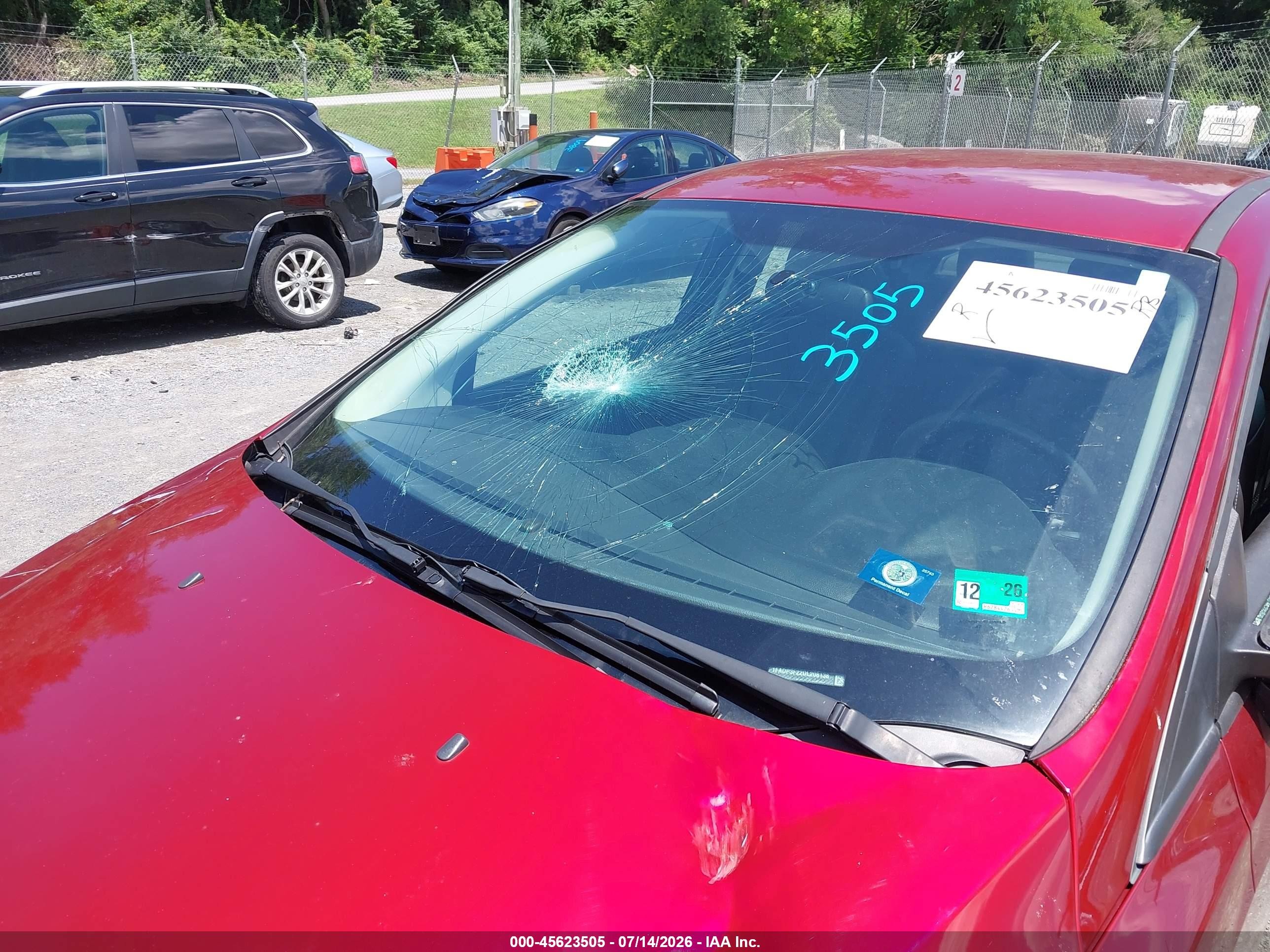 2013 Ford Focus Se Maroon vin: 1FADP3F22DL208138