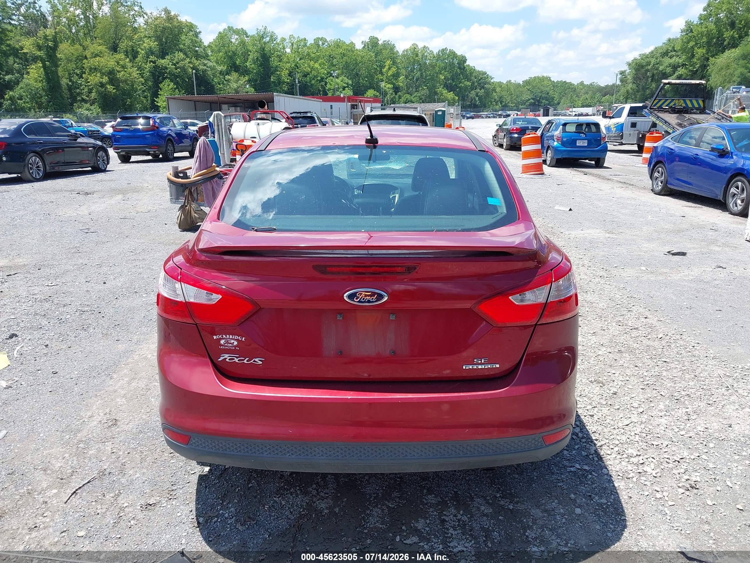 2013 Ford Focus Se Maroon vin: 1FADP3F22DL208138