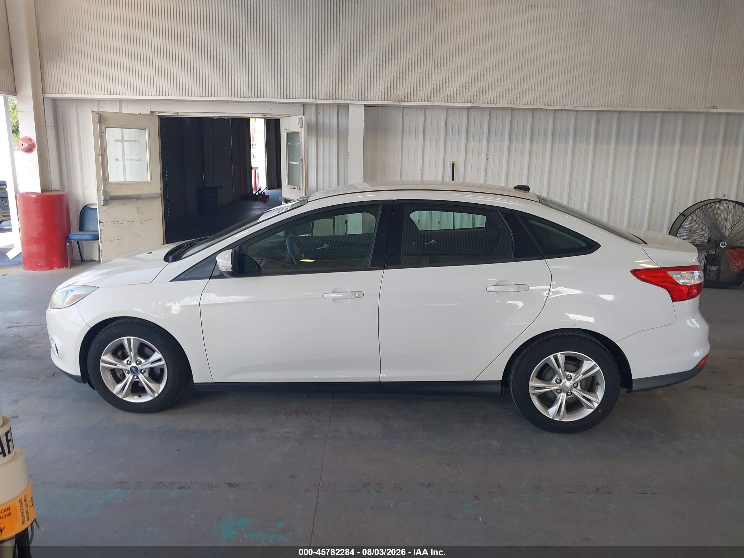 2013 Ford Focus Se White vin: 1FADP3F22DL237445