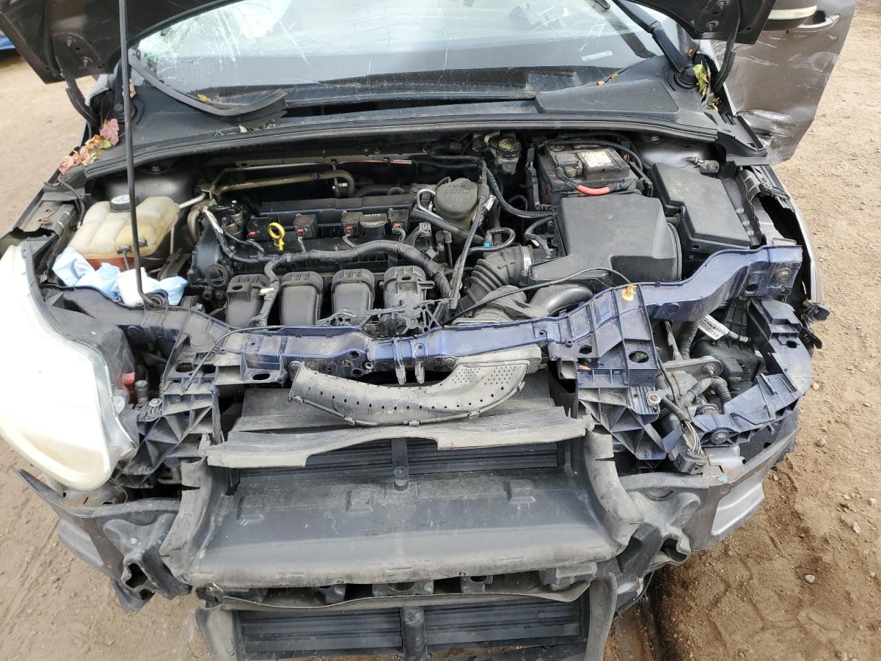 2013 Ford Focus Gray vin: 1FADP3F22DL242676