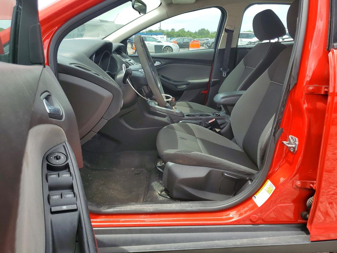 2013 Ford Focus Se Red vin: 1FADP3F22DL243617