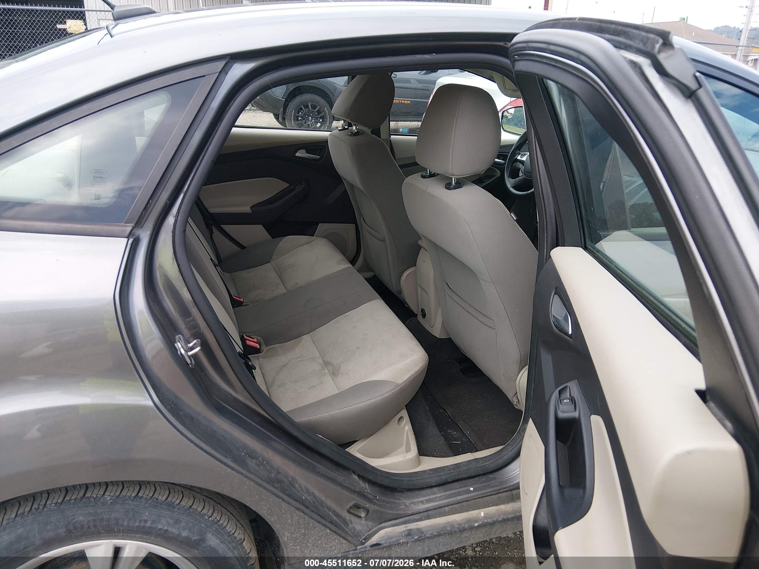 2013 Ford Focus Se Gray vin: 1FADP3F22DL261972